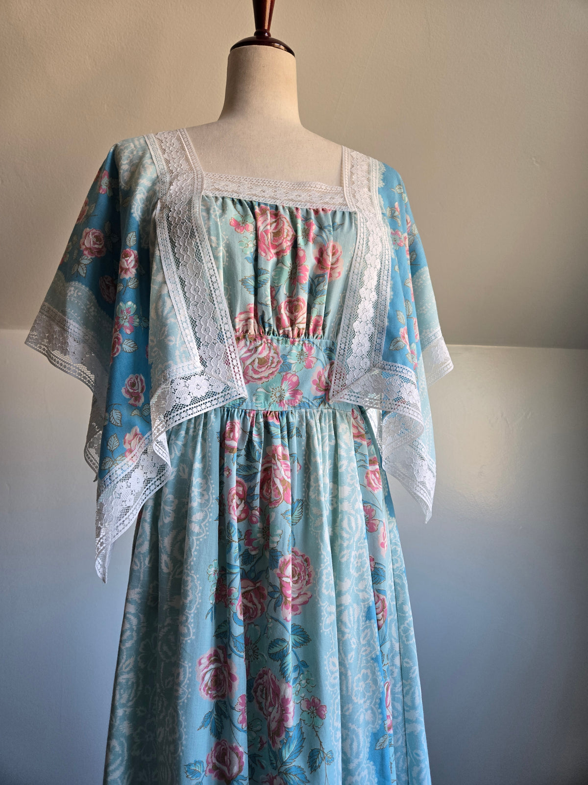 Vintage 70s Sears Cotton Floral Whimsy Dress - medium