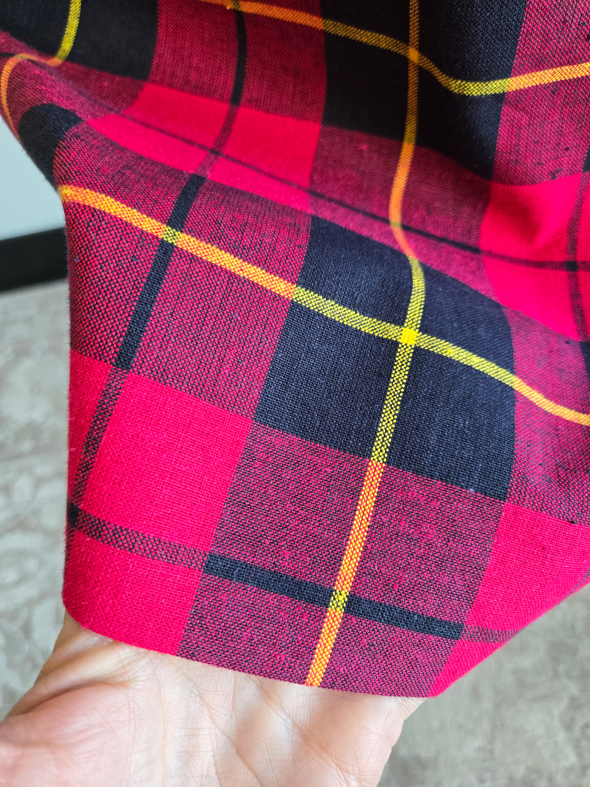 Deadstock Classiques Linen/Cotton Red Plaid Skirt Made in Japan - W28