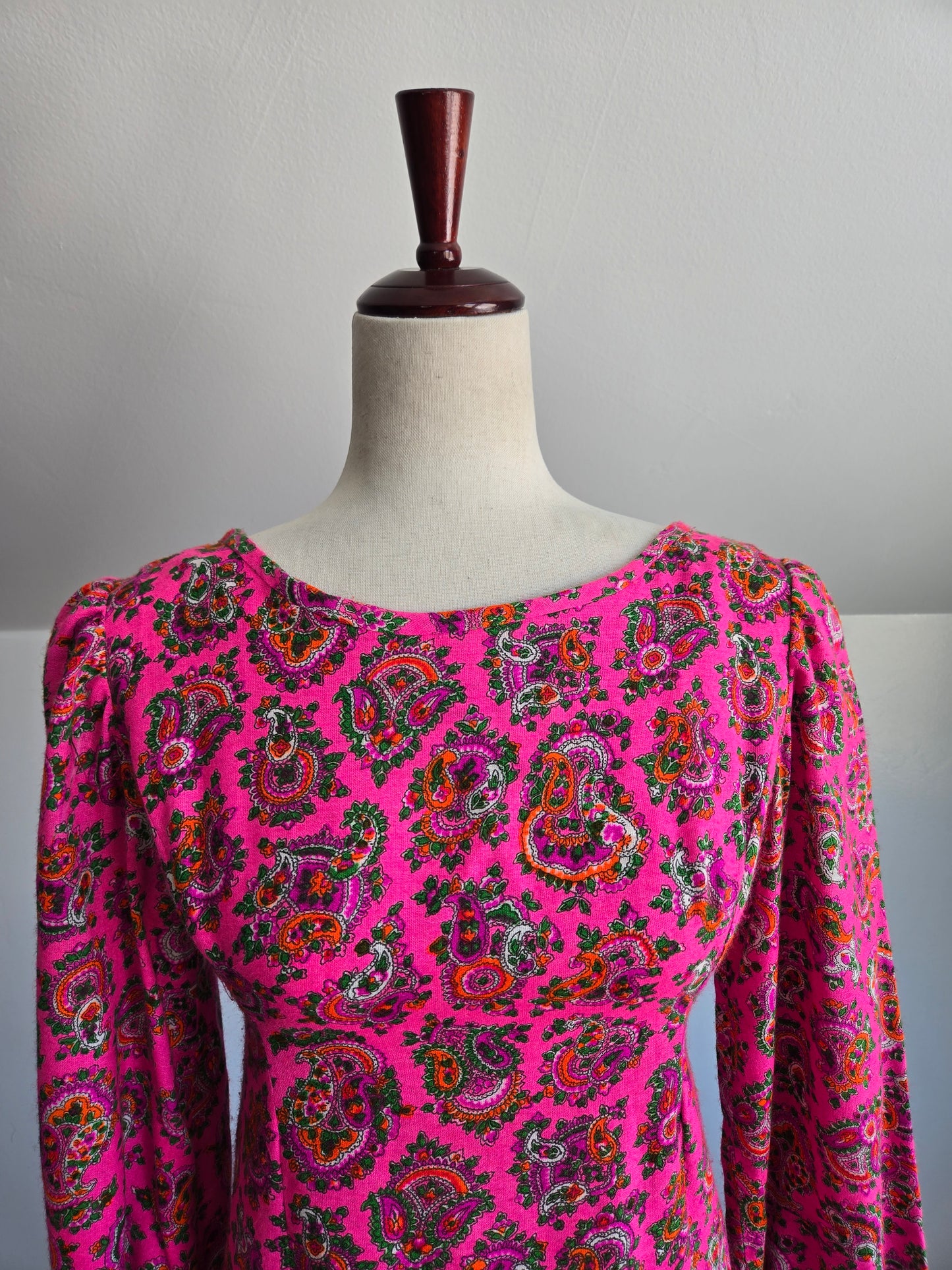 Vintage Pink Paisley Brushed Acrylic Dayglo Print Dress - XS/S