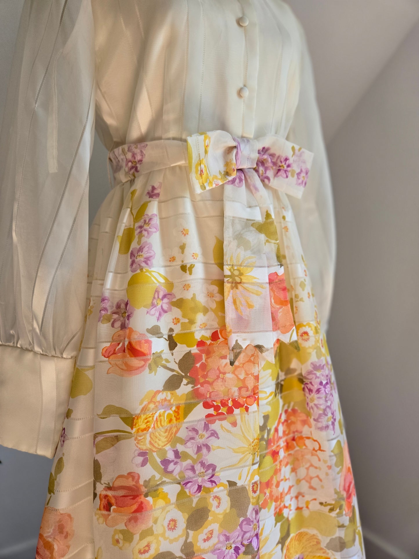 Lorrie Deb San Fransisco Vintage 1970s Hostess Dress - small