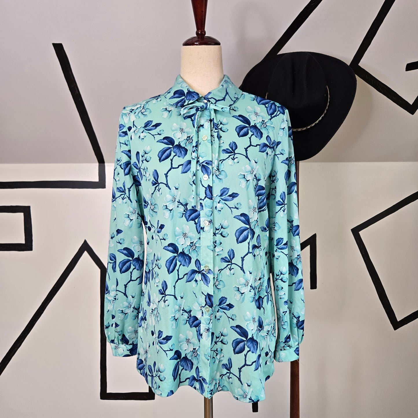 Vintage 70s Mint Green and Blue Floral Long Sleeve Top - large