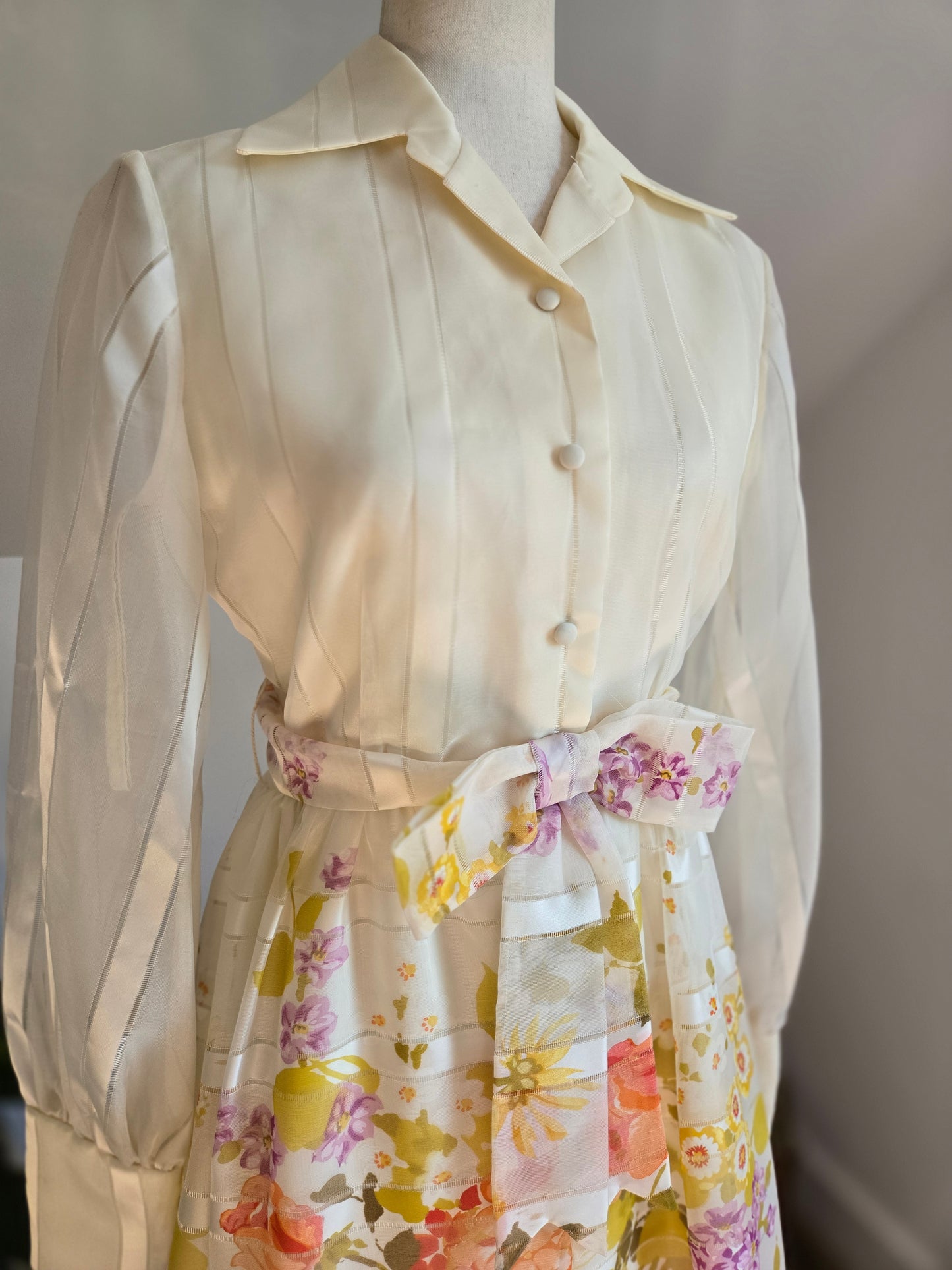Lorrie Deb San Fransisco Vintage 1970s Hostess Dress - small