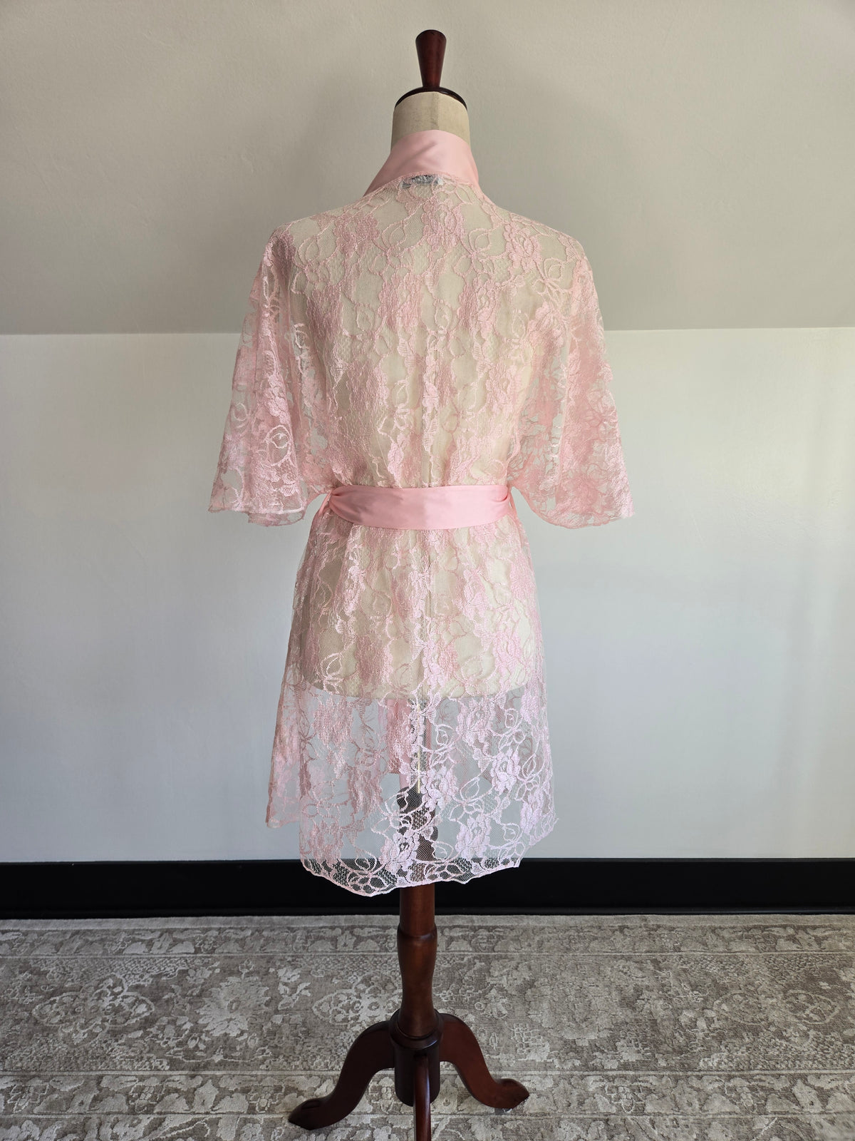 Vintage Miss Elaine Pink Lace Union Made Robe - M/L