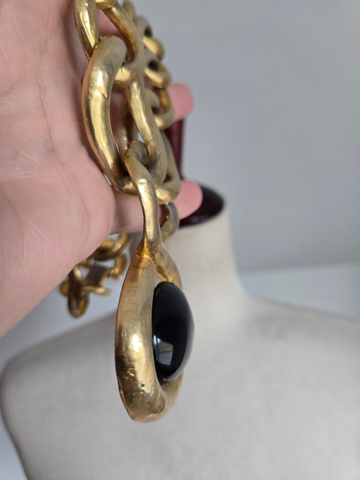 Vintage Chunky Bold Mama Black Cab Necklace