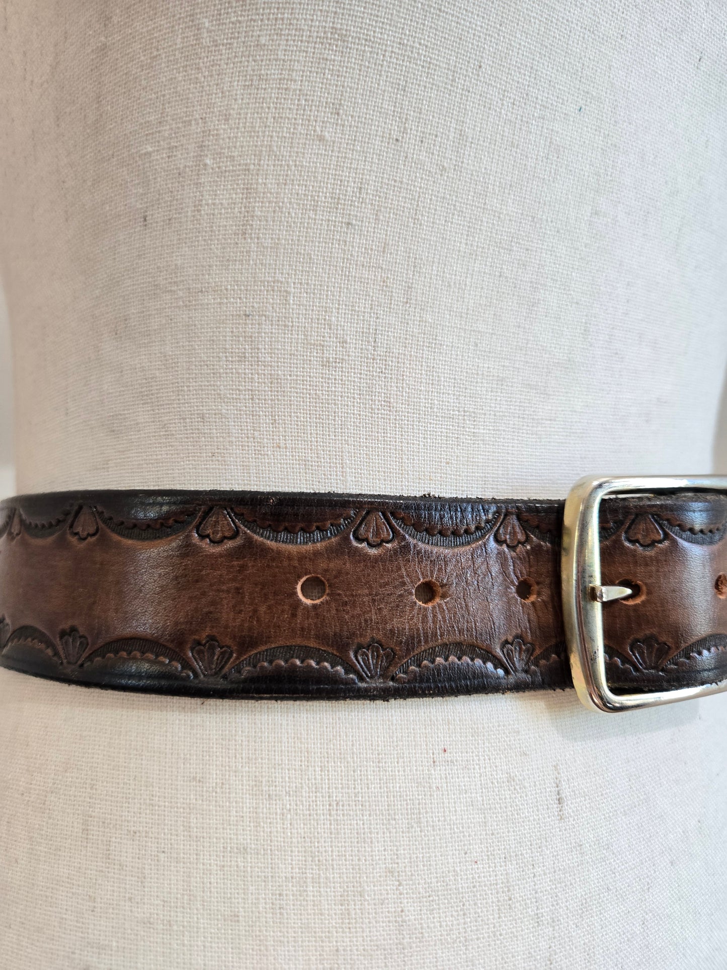 Brown Tooled Genuine Leather Western Belt - W30-33"