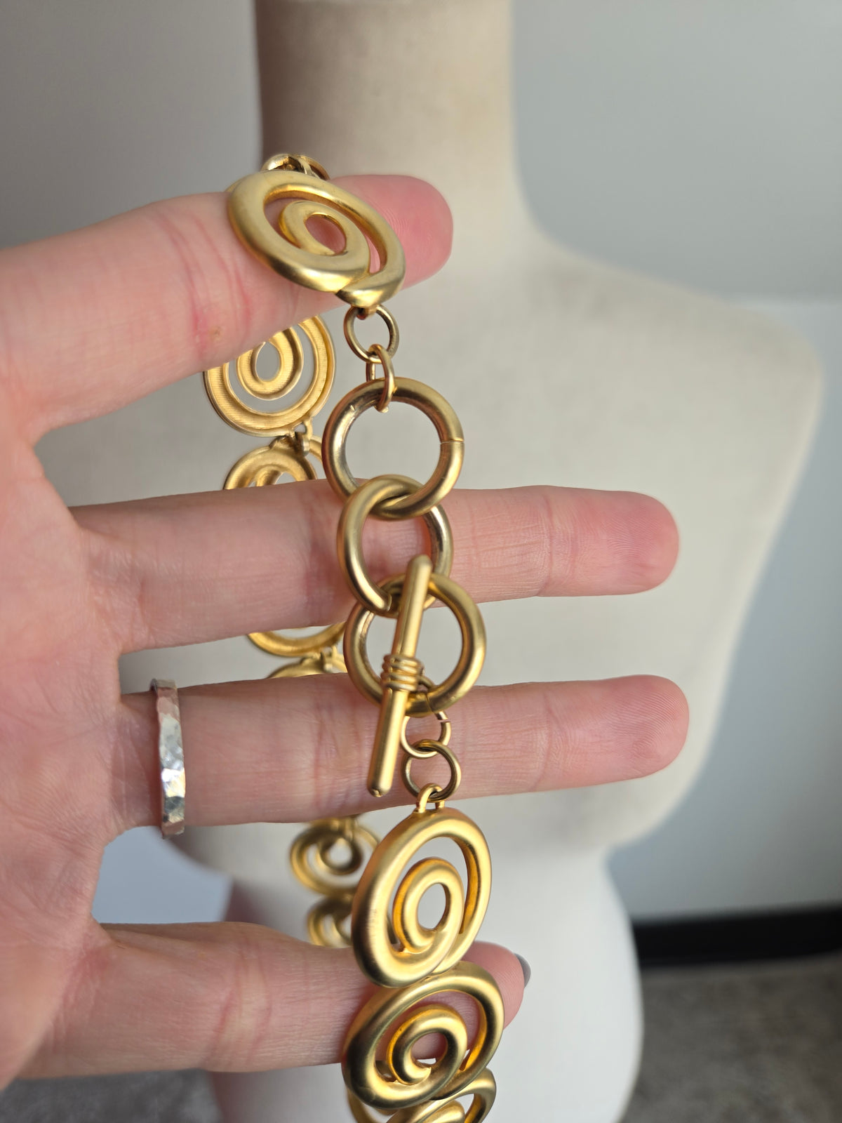 Vintage Matte Gold Chunky Swirl Necklace