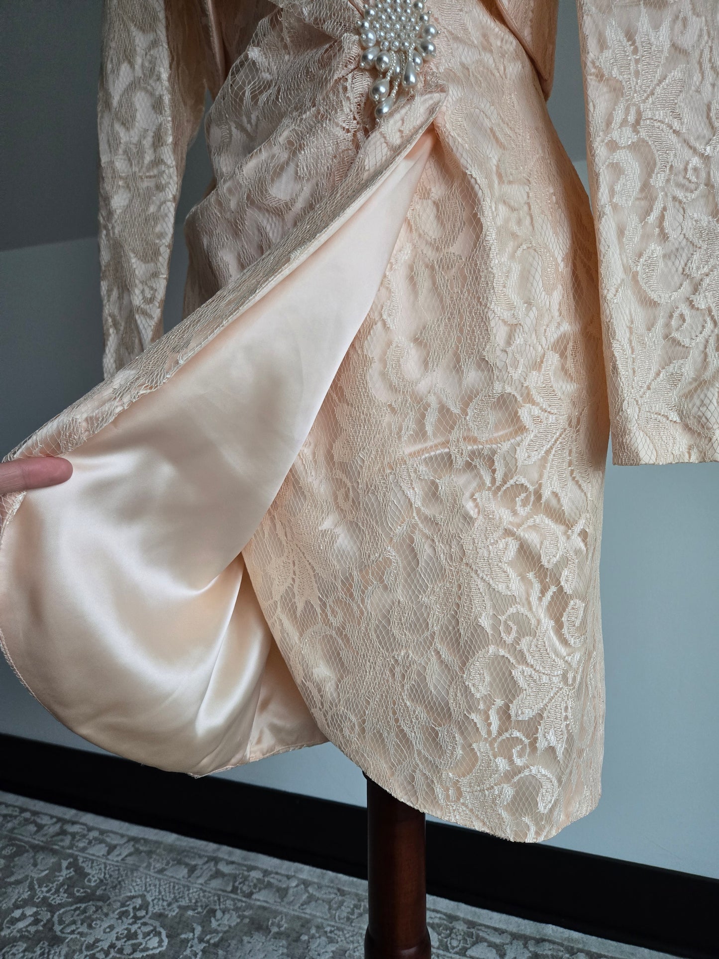 New Leaf Vintage 80s Peach Lace Dress and Pearl Bolero - Small