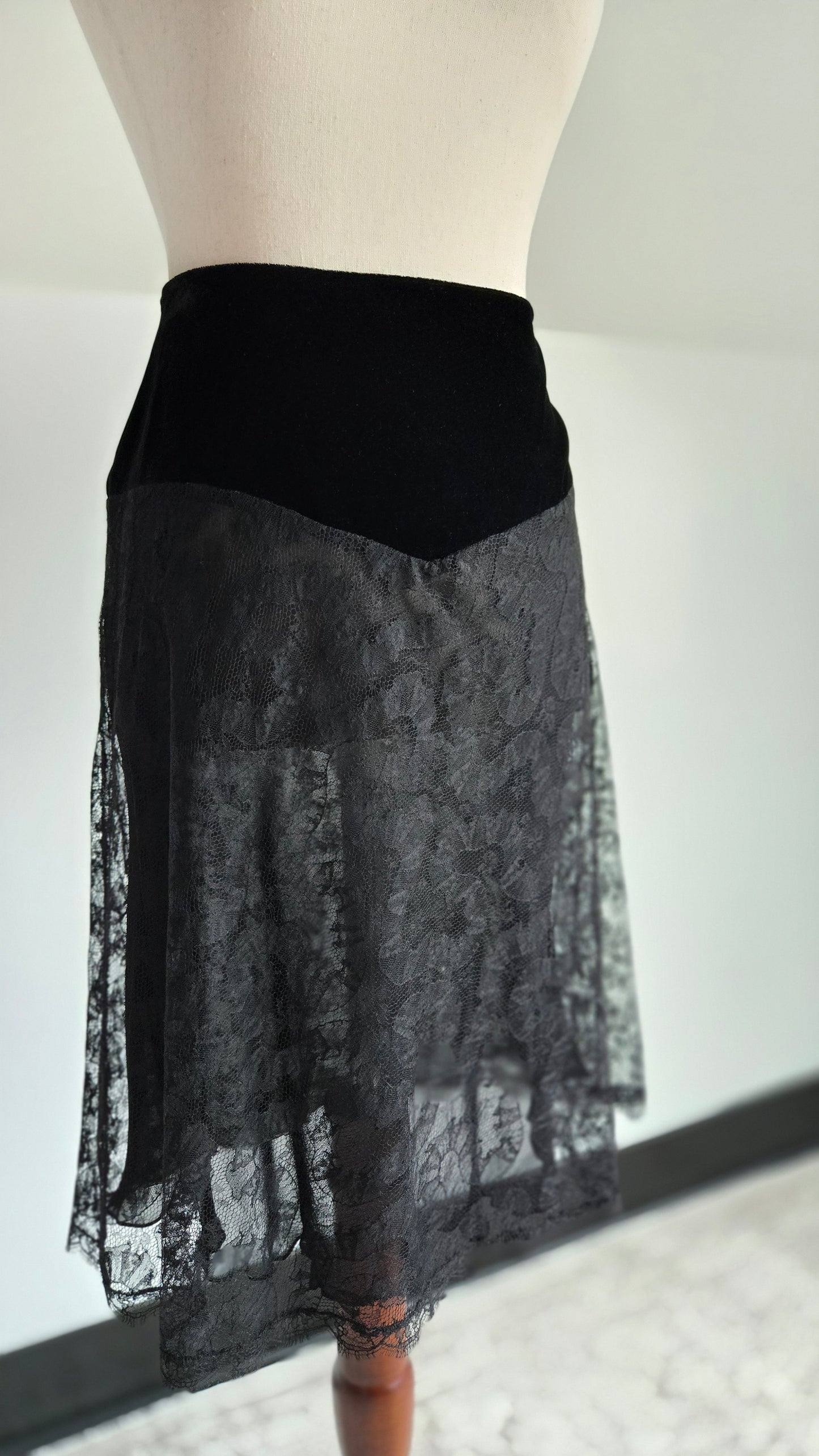 Blumarine Made in Italy Designer Lace and Velvet Skirt - Small