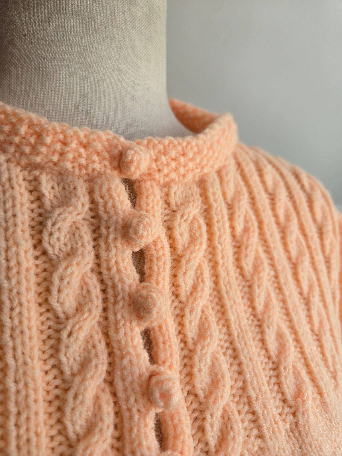 Vintage 1960s Peachy Pink Hand Made Cropped Cardigan - L/XL