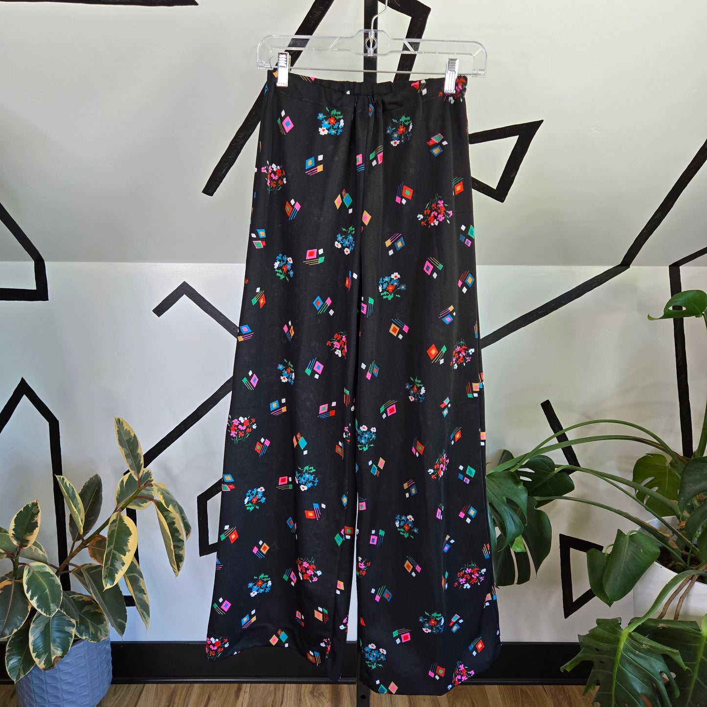 Colorful Print 1960s Black Two Piece Set