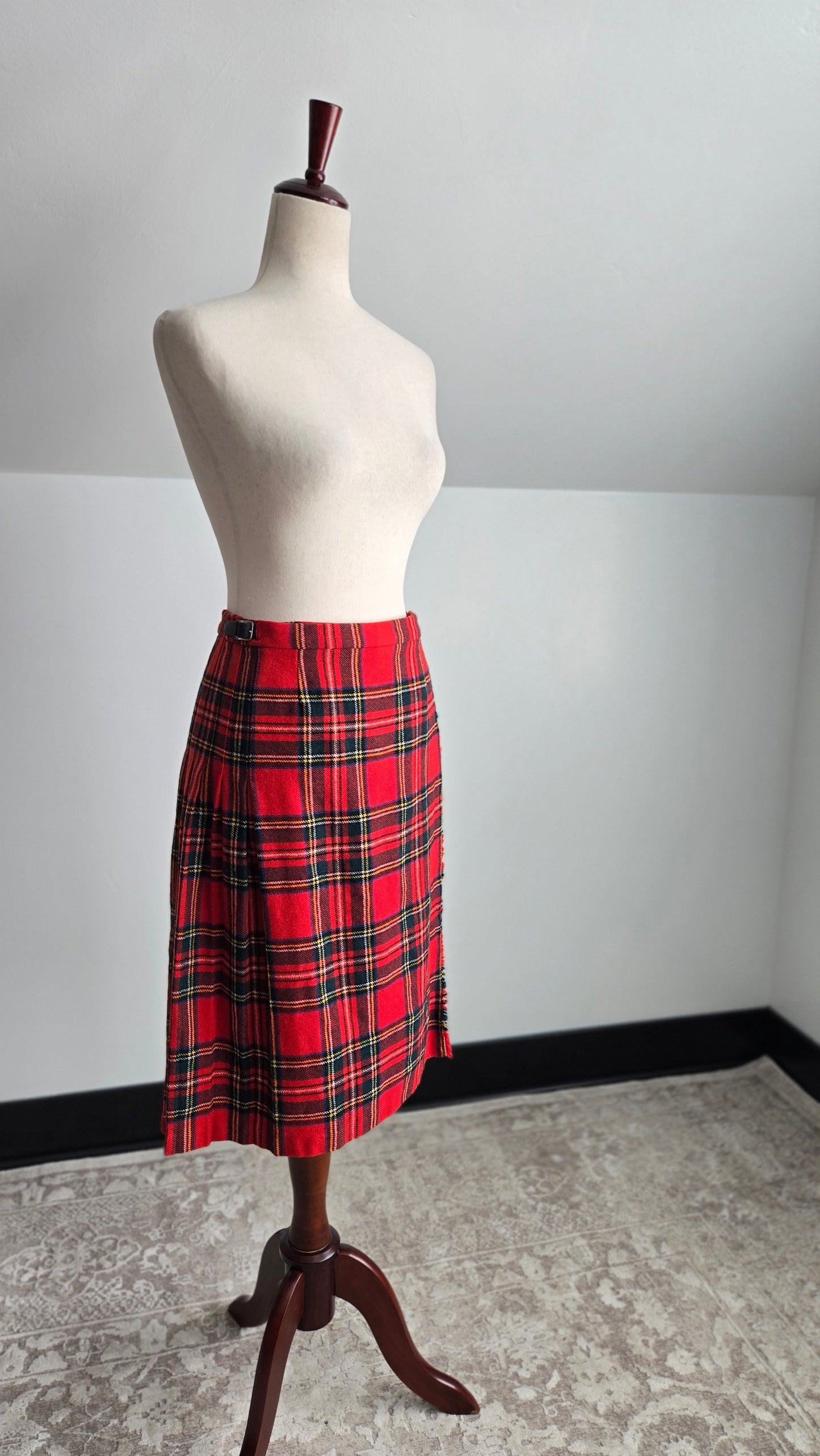 Pitlochry Scottish Wool Stewart Plaid Skirt - W26-28"