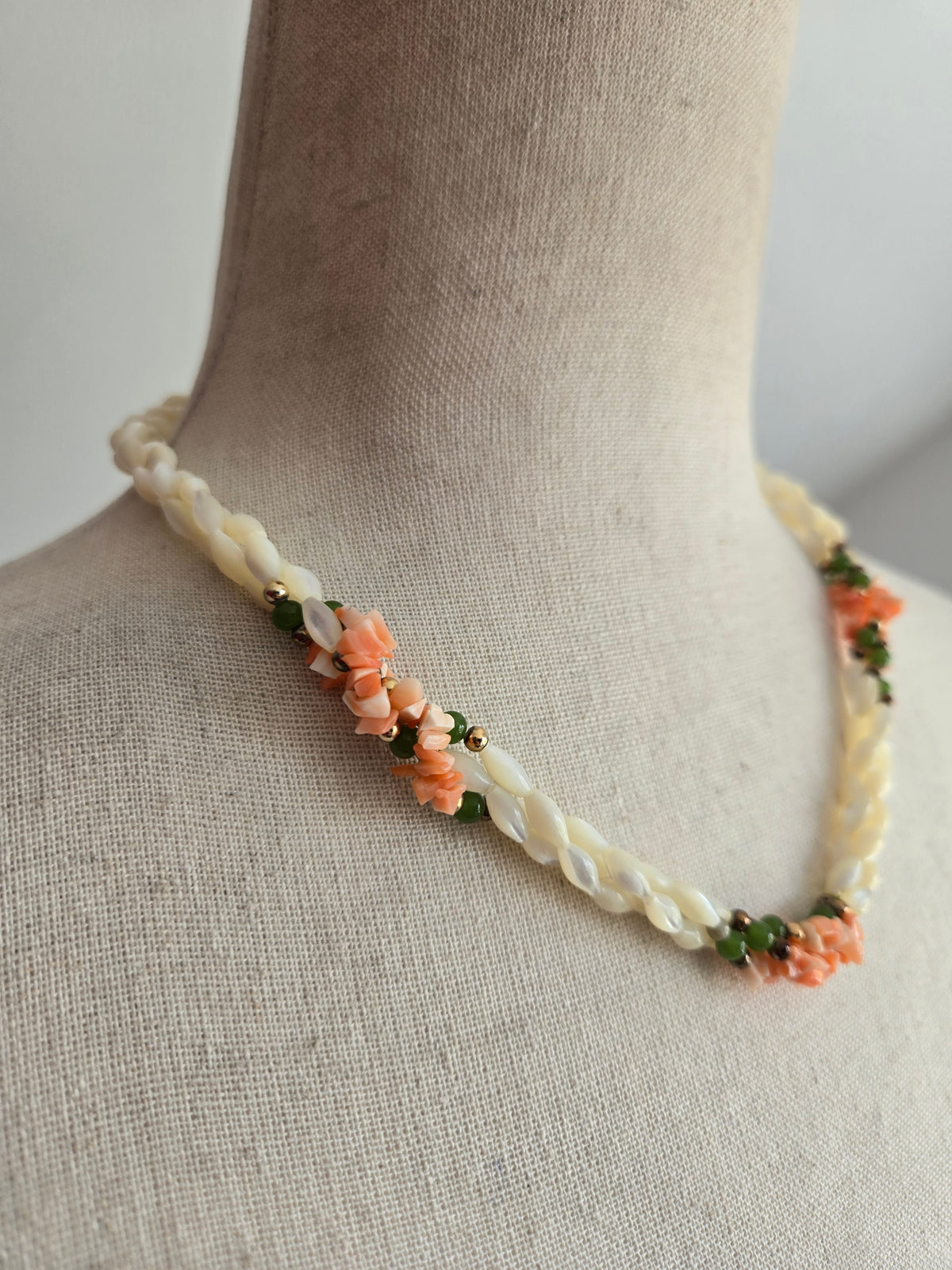 Vintage Mother of Pearl Floral Twisted Necklace