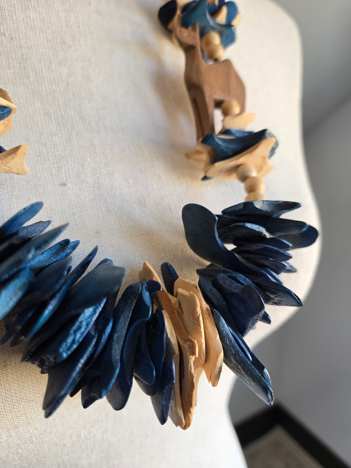 Safari Babe Wood Necklace - Blue