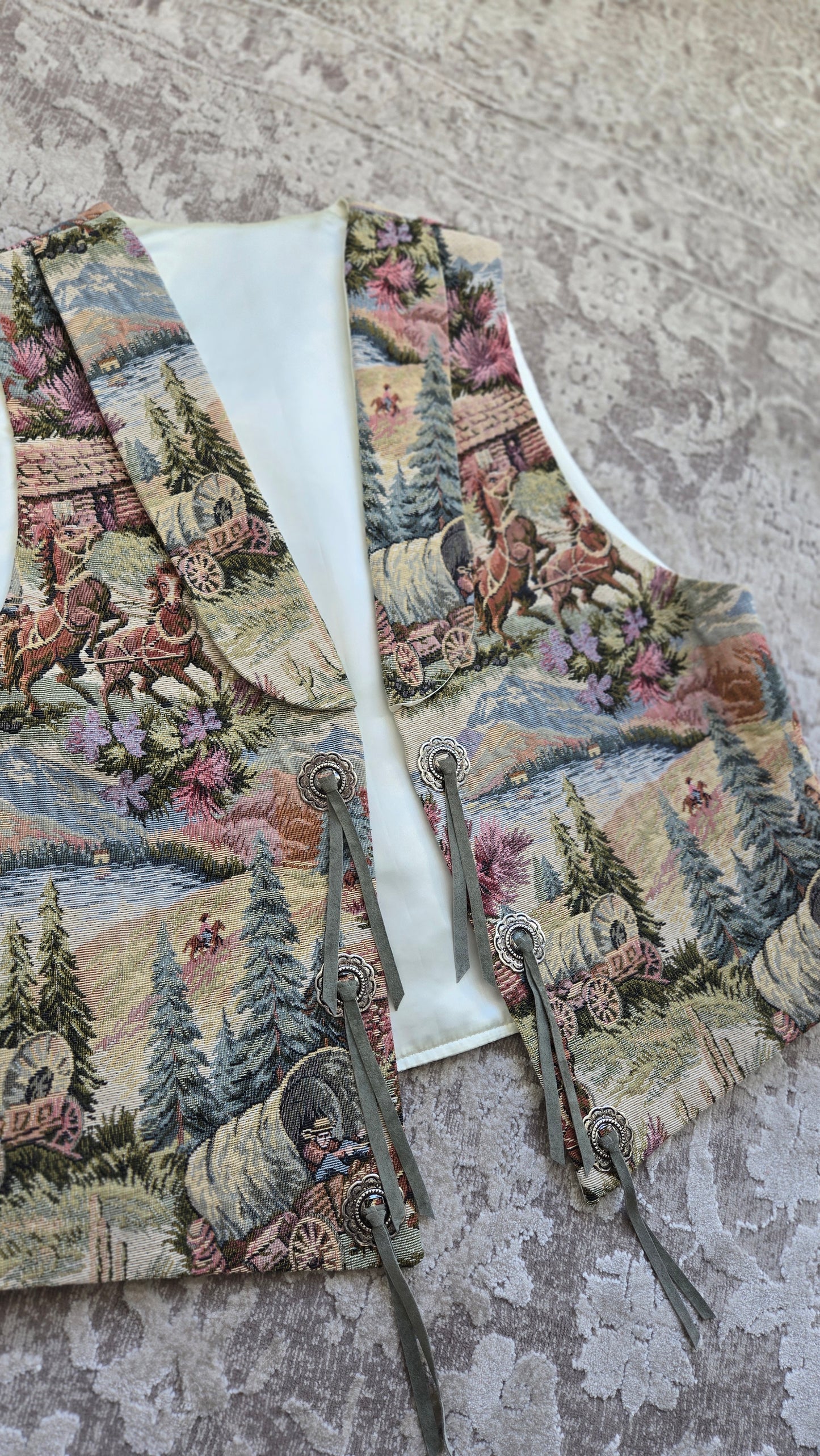 Dion Western Tapestry Vest - XL/2XL