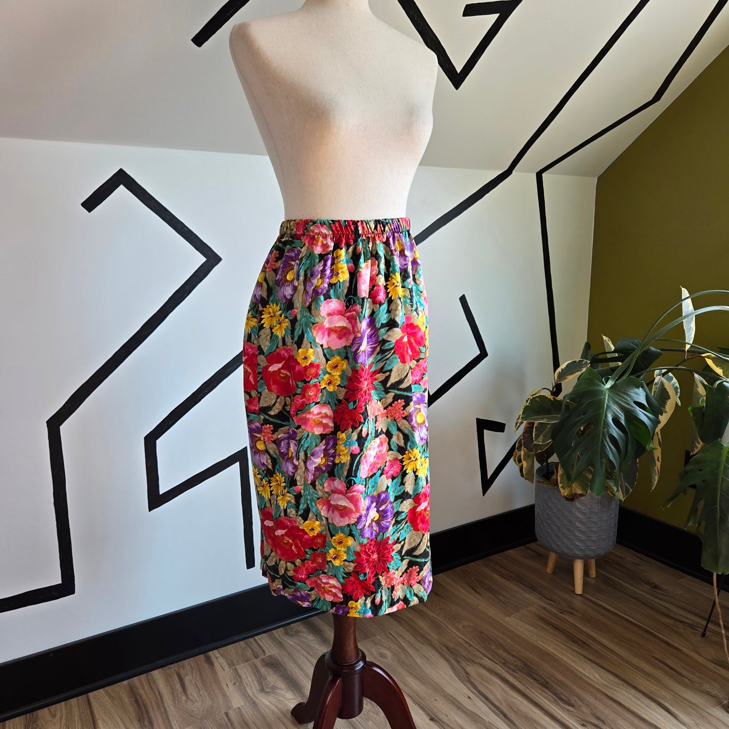 Vintage Embossed Bright Floral Skirt - medium