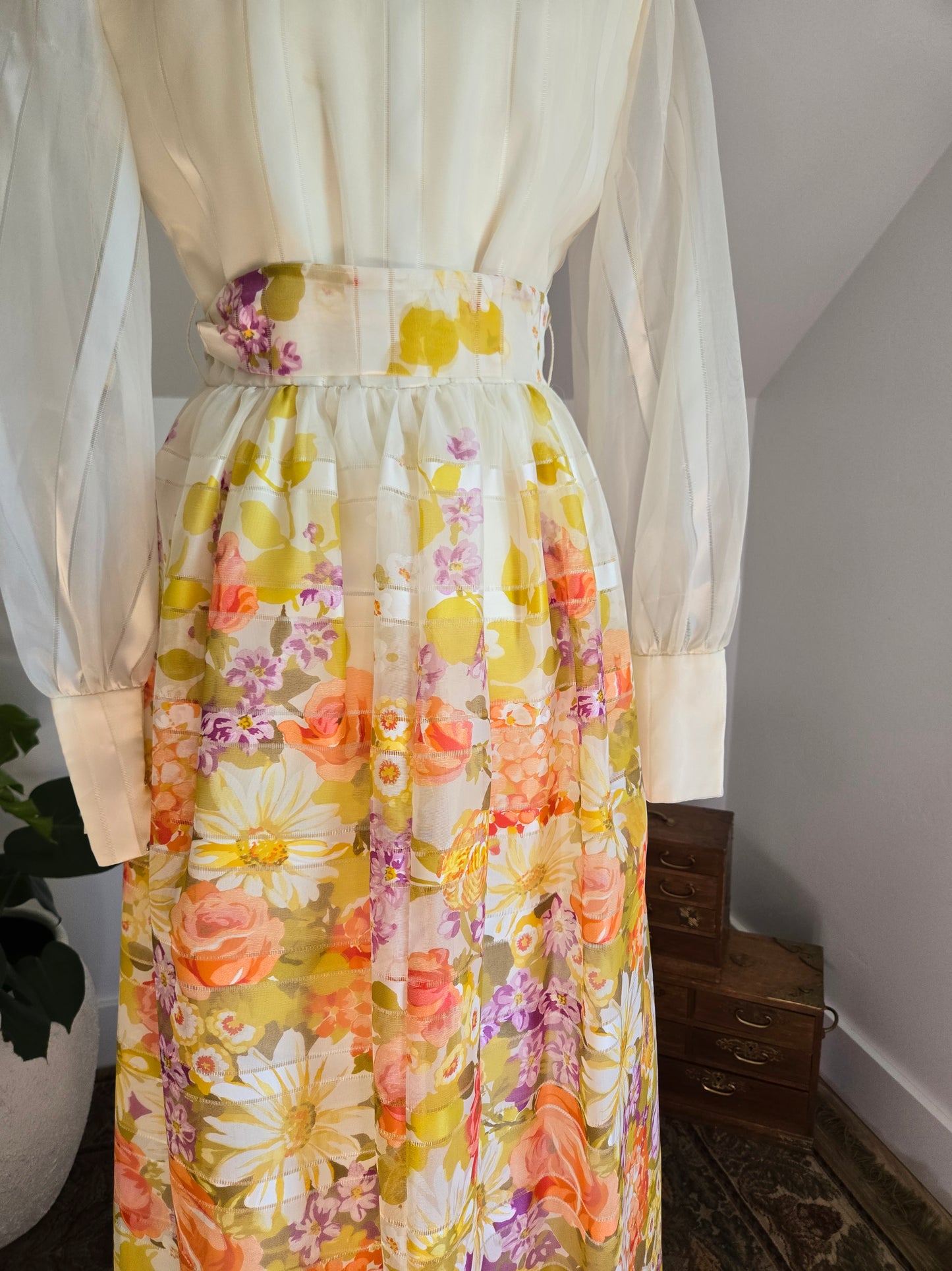 Lorrie Deb San Fransisco Vintage 1970s Hostess Dress - small