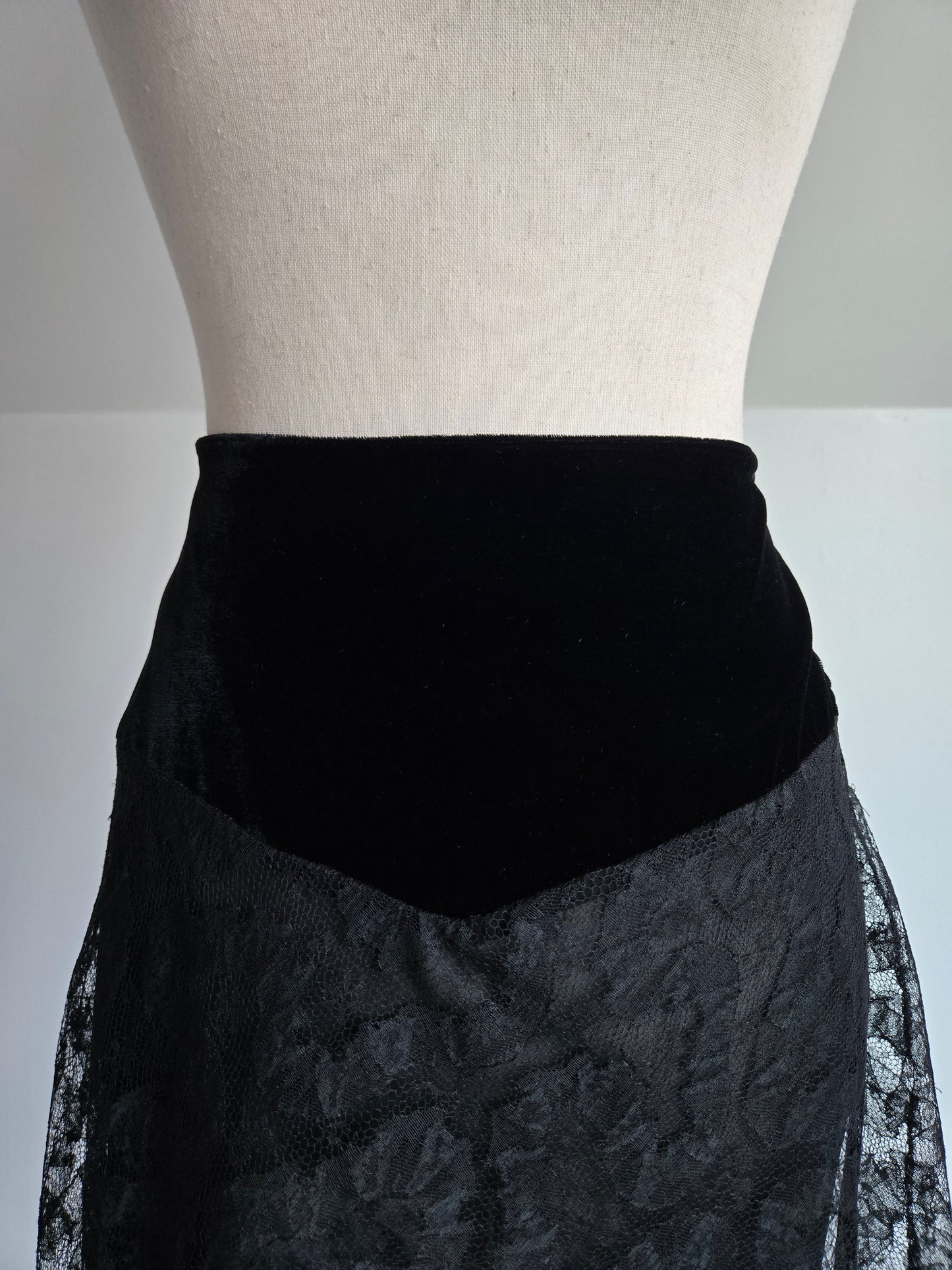 Blumarine Made in Italy Designer Lace and Velvet Skirt - Small
