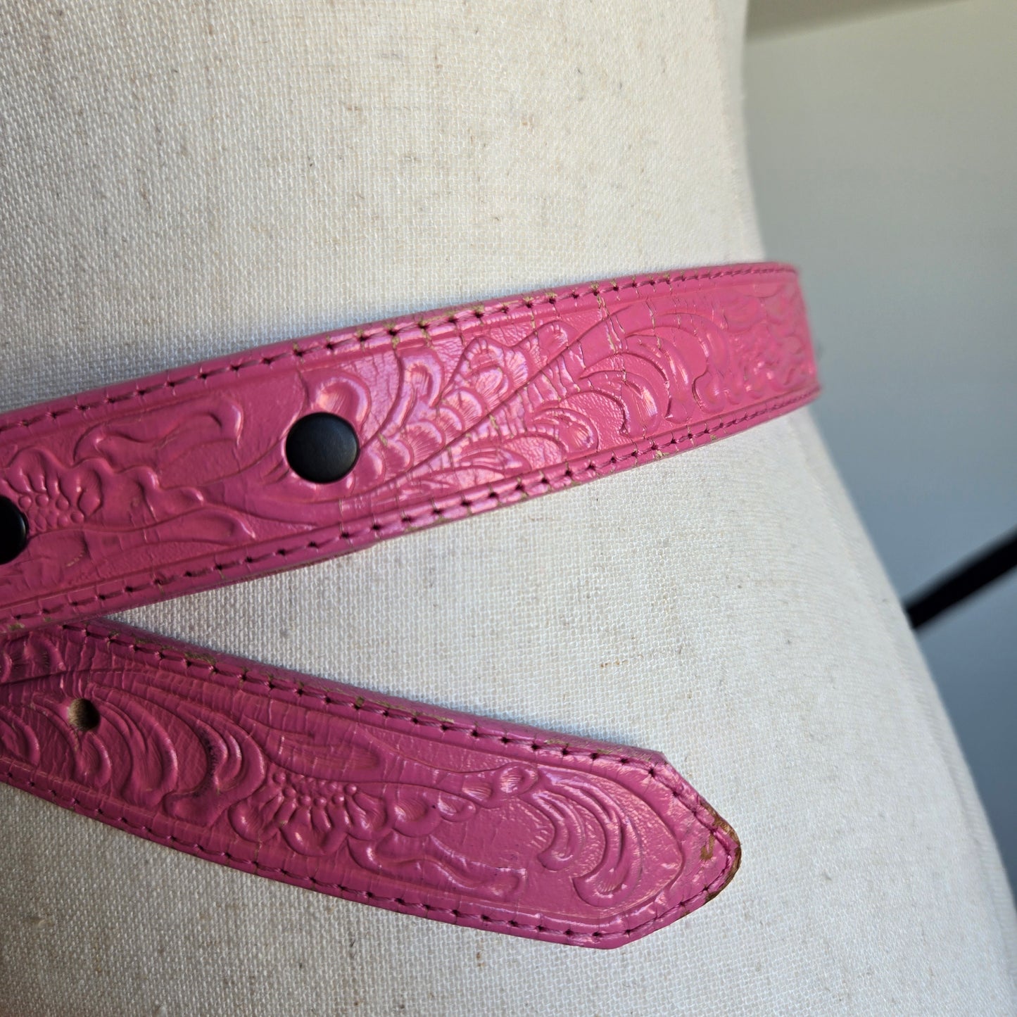 Vintage Justin Top Grain Pink Tooled Leather Belt with Horse Buckle