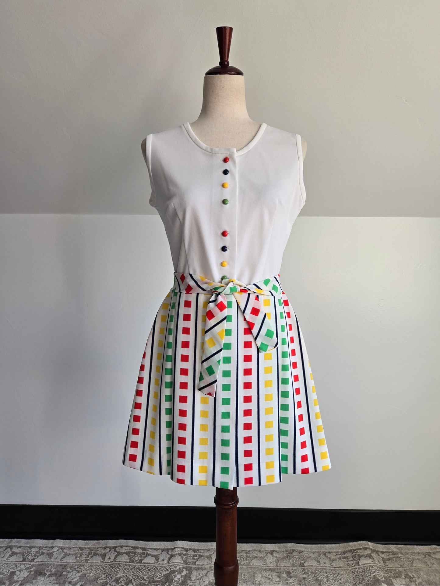 Fountain Square 70s Stop Light Dress - medium