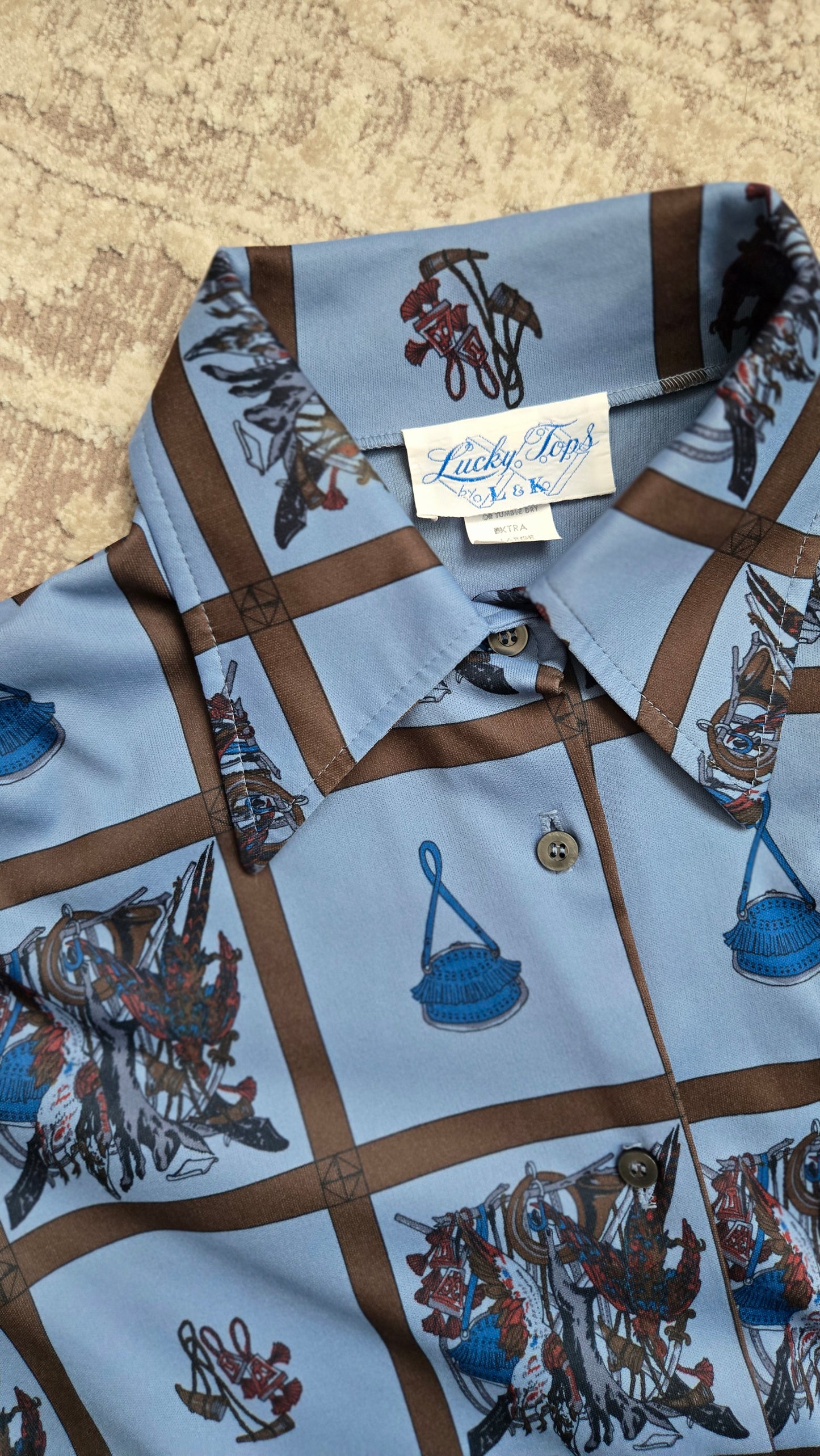 Lucky Tops by L&K Vintage Hunting Still Life Print Top - XL