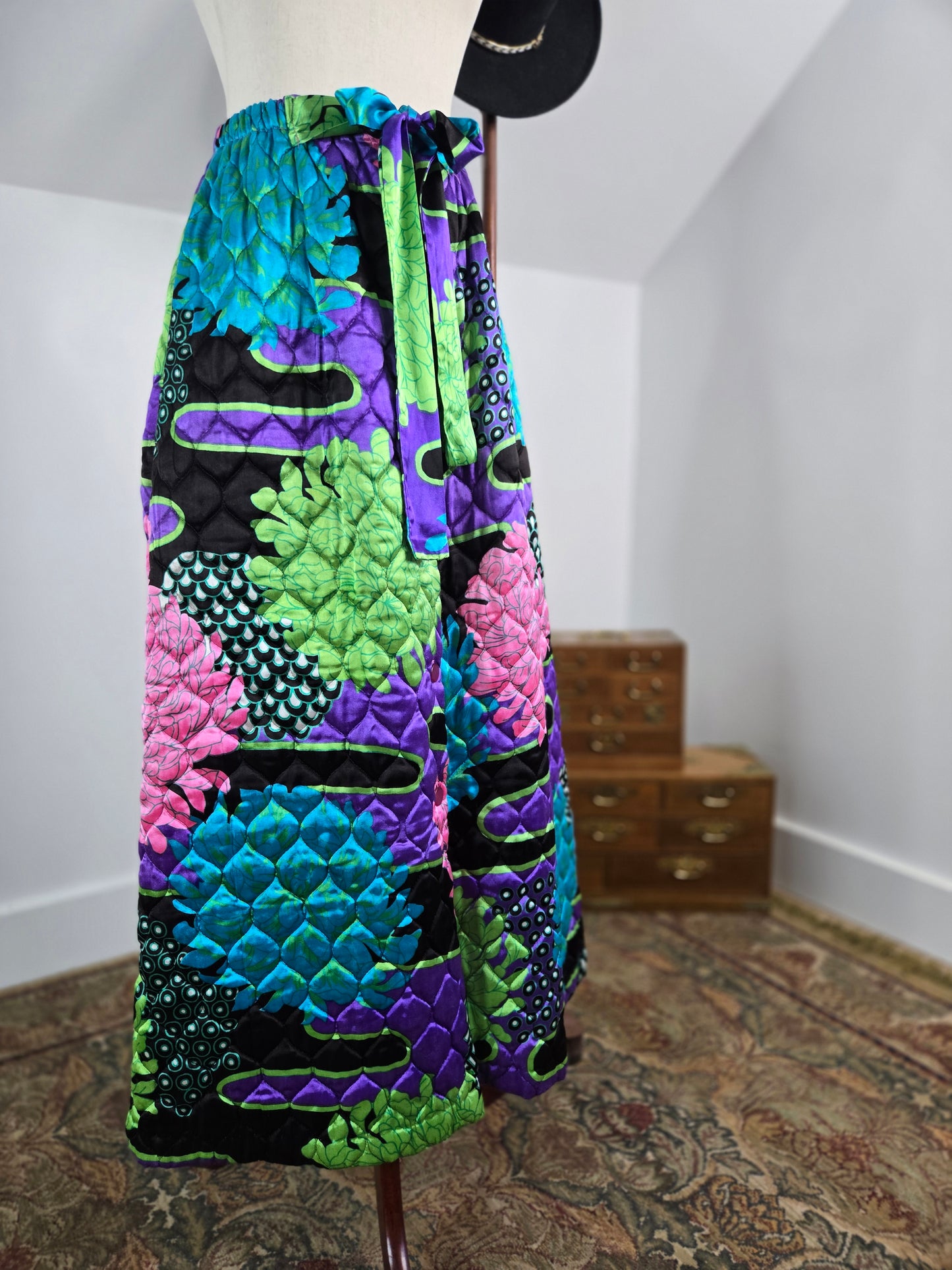 Penney's Loungewear Vintage 70s Dayglo Quilted Skirt - S/M/L