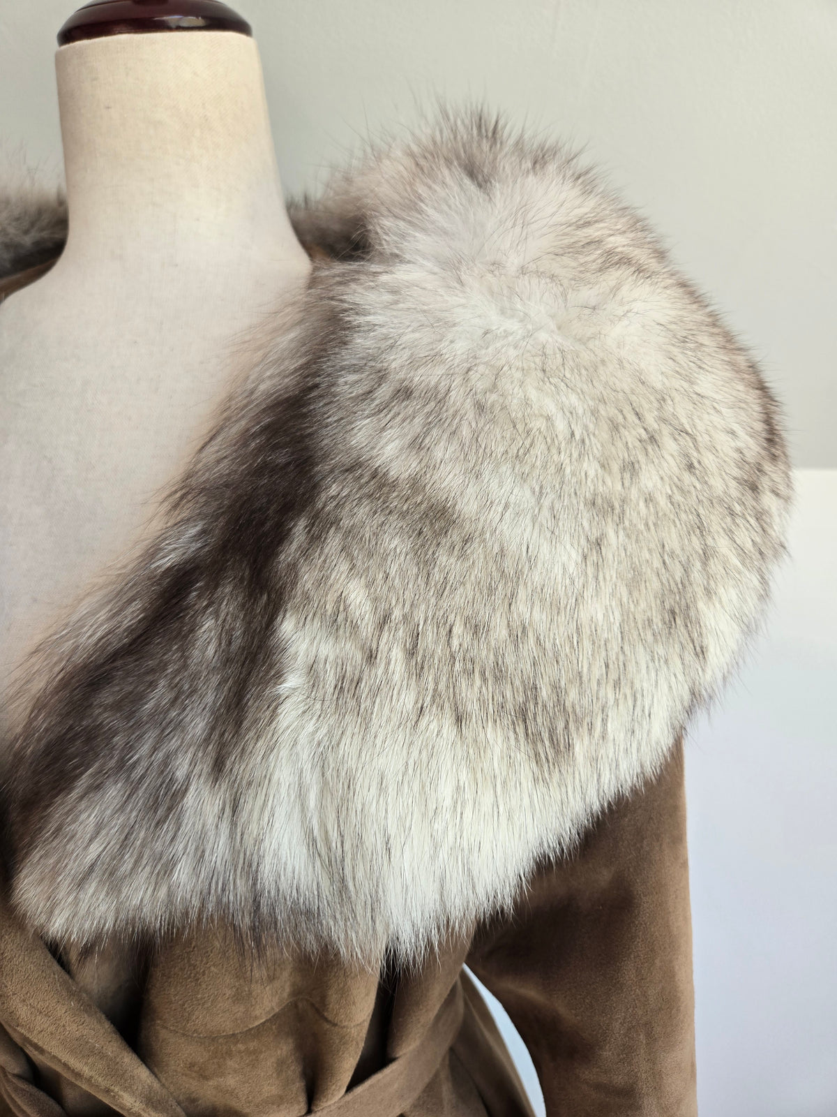 Vintage Suede Leather Coat with Genuine Fur Collar - XL/2XL