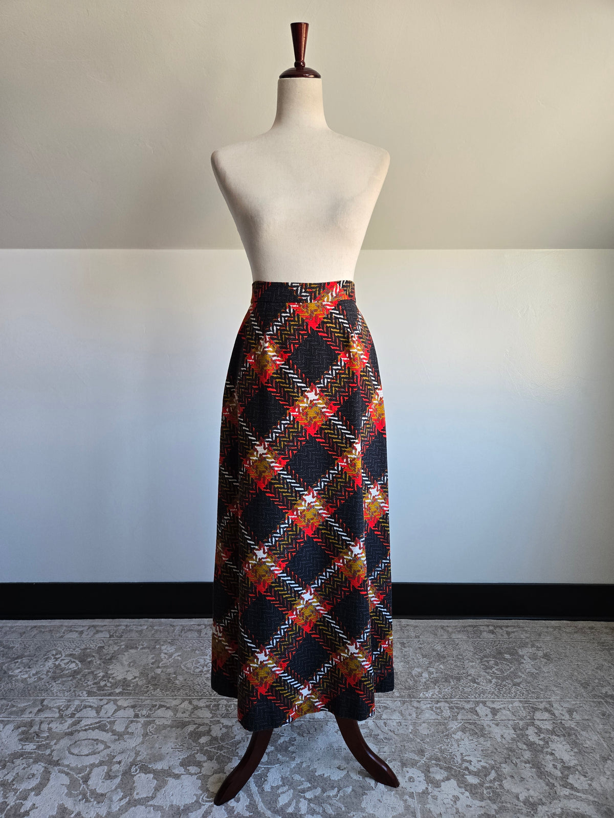 Vintage 60s Hand Made Barkcloth Bias Cut Plaid A Line Skirt - W25