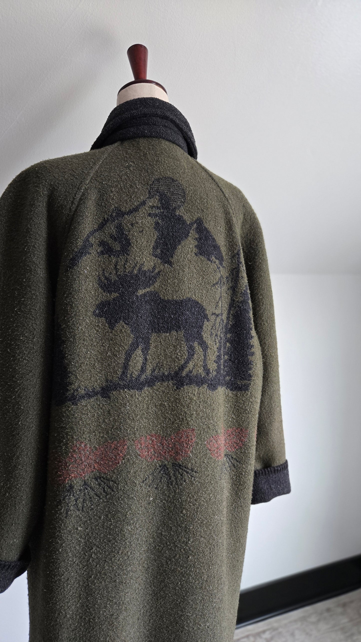 Vintage Wooded River Moose Jacket Made in Idaho - Large
