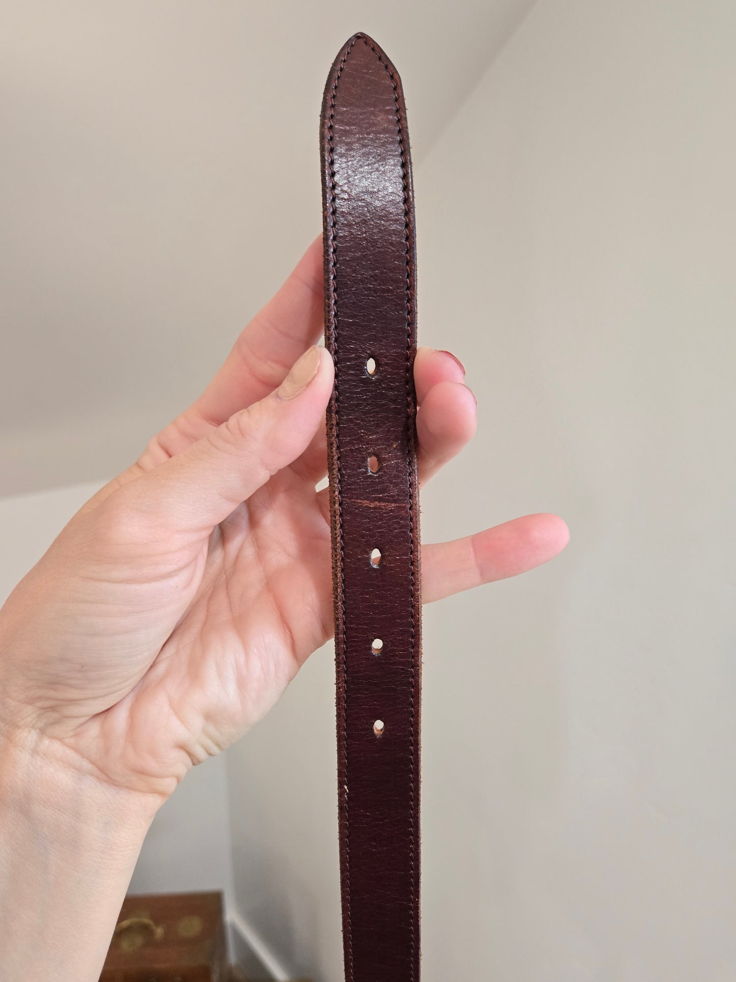 Vintage DKNY Leather Belt with Brass Chain Detail - W25-29"