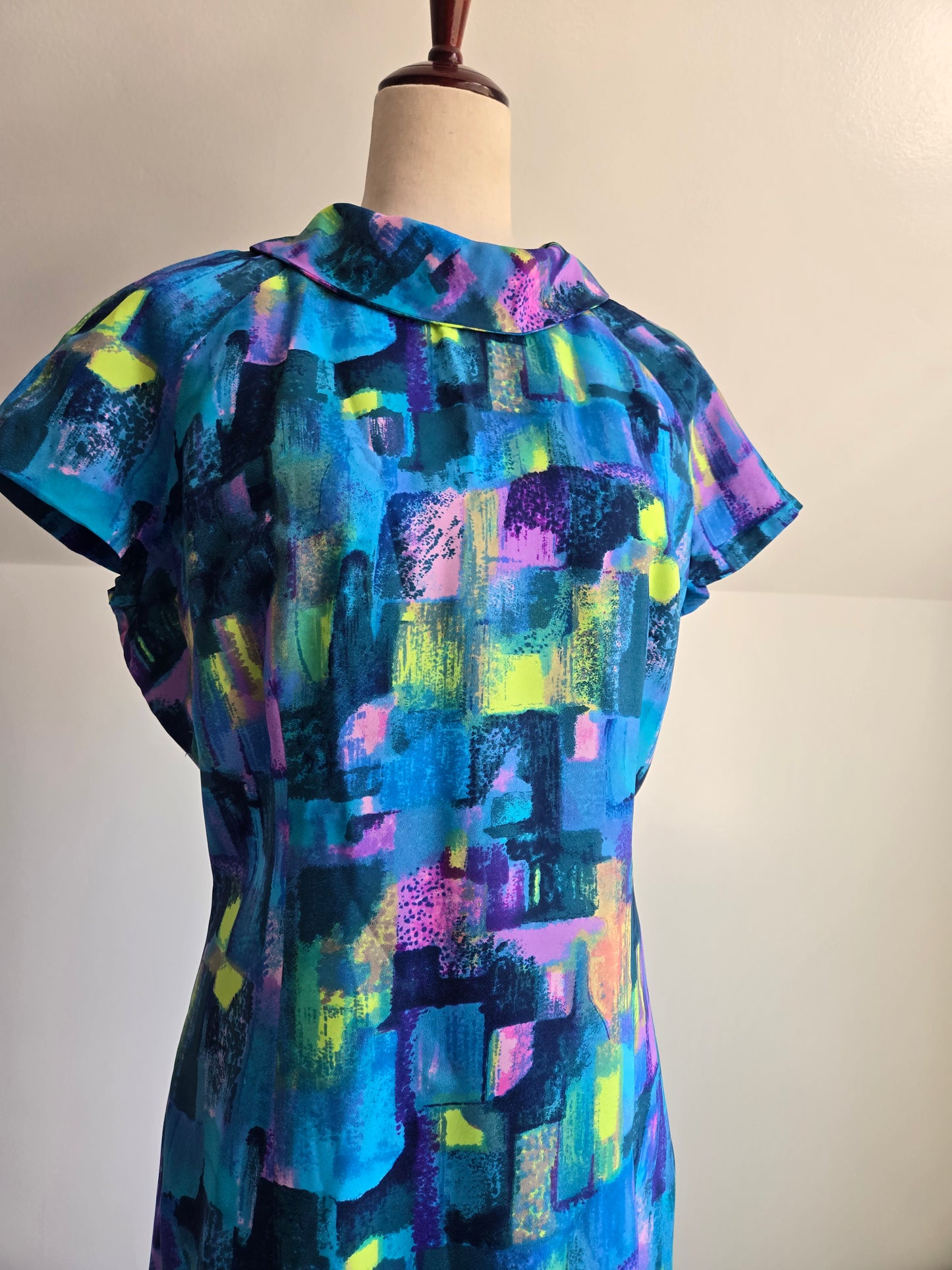 Vintage 1960s Artsy Colorful Shift Dress - L/XL