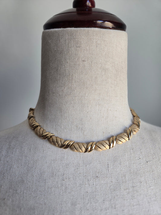 Trifari Signed Vintage Gold Tone Choker Necklace