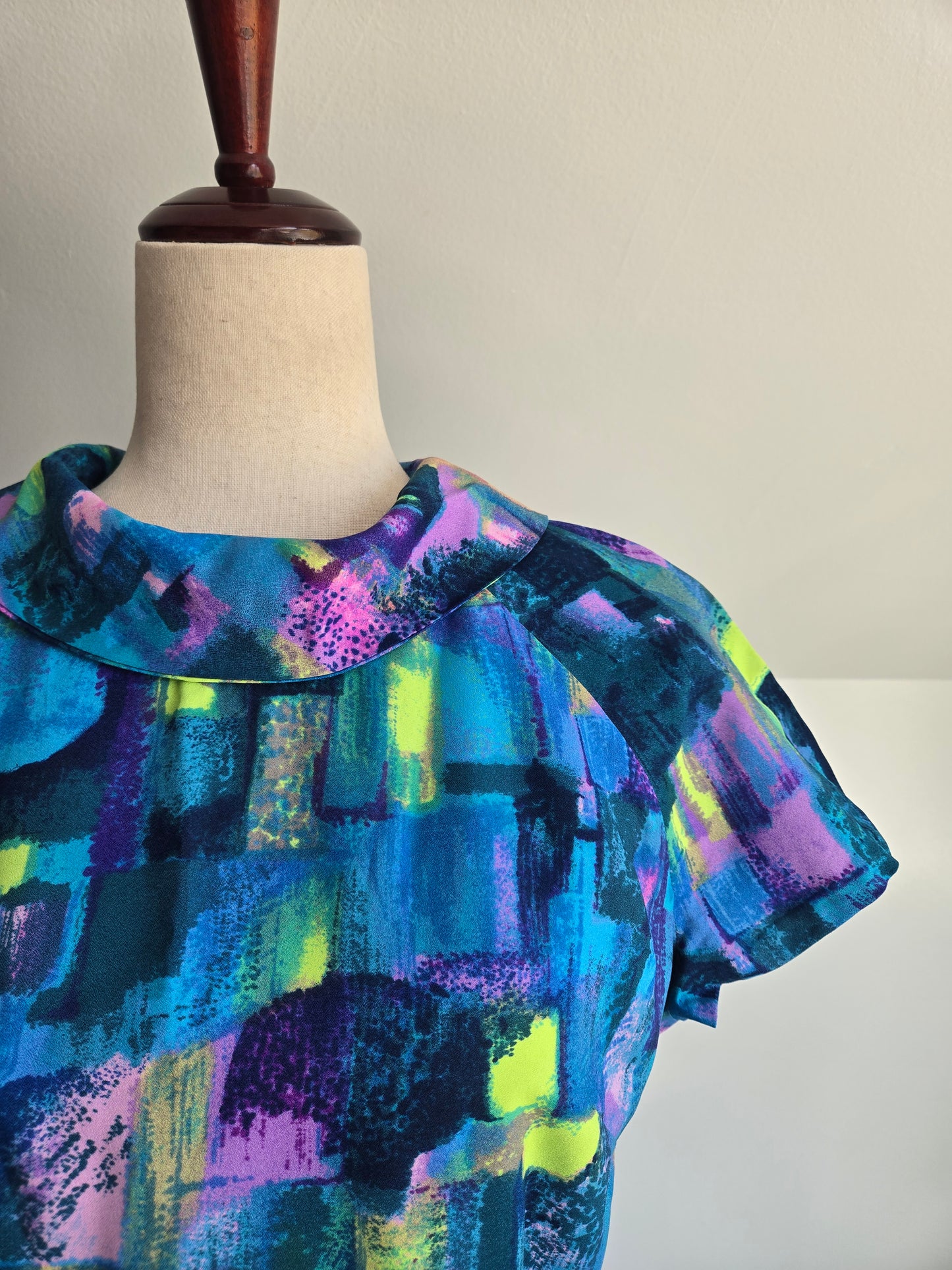 Vintage 1960s Artsy Colorful Shift Dress - L/XL