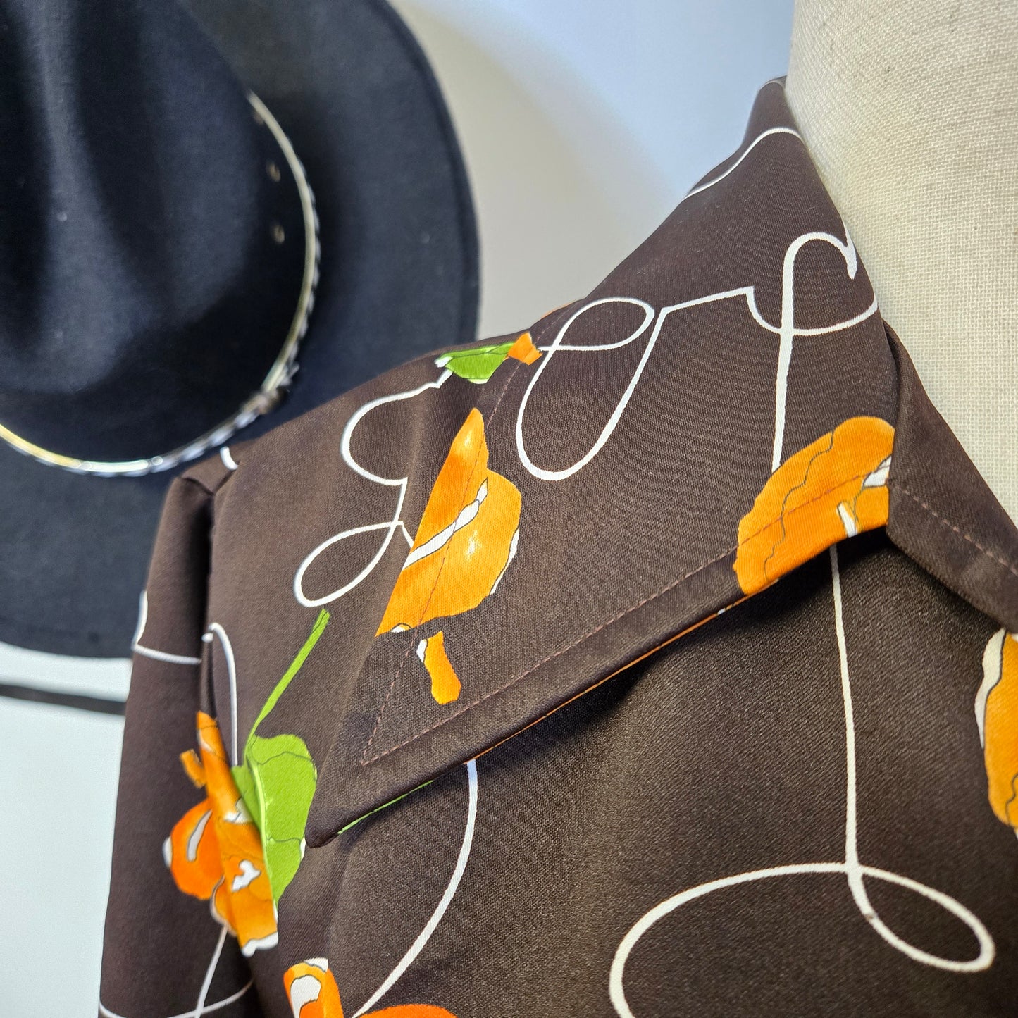 Charisma by Townline 70s Brown and Orange Floral Top