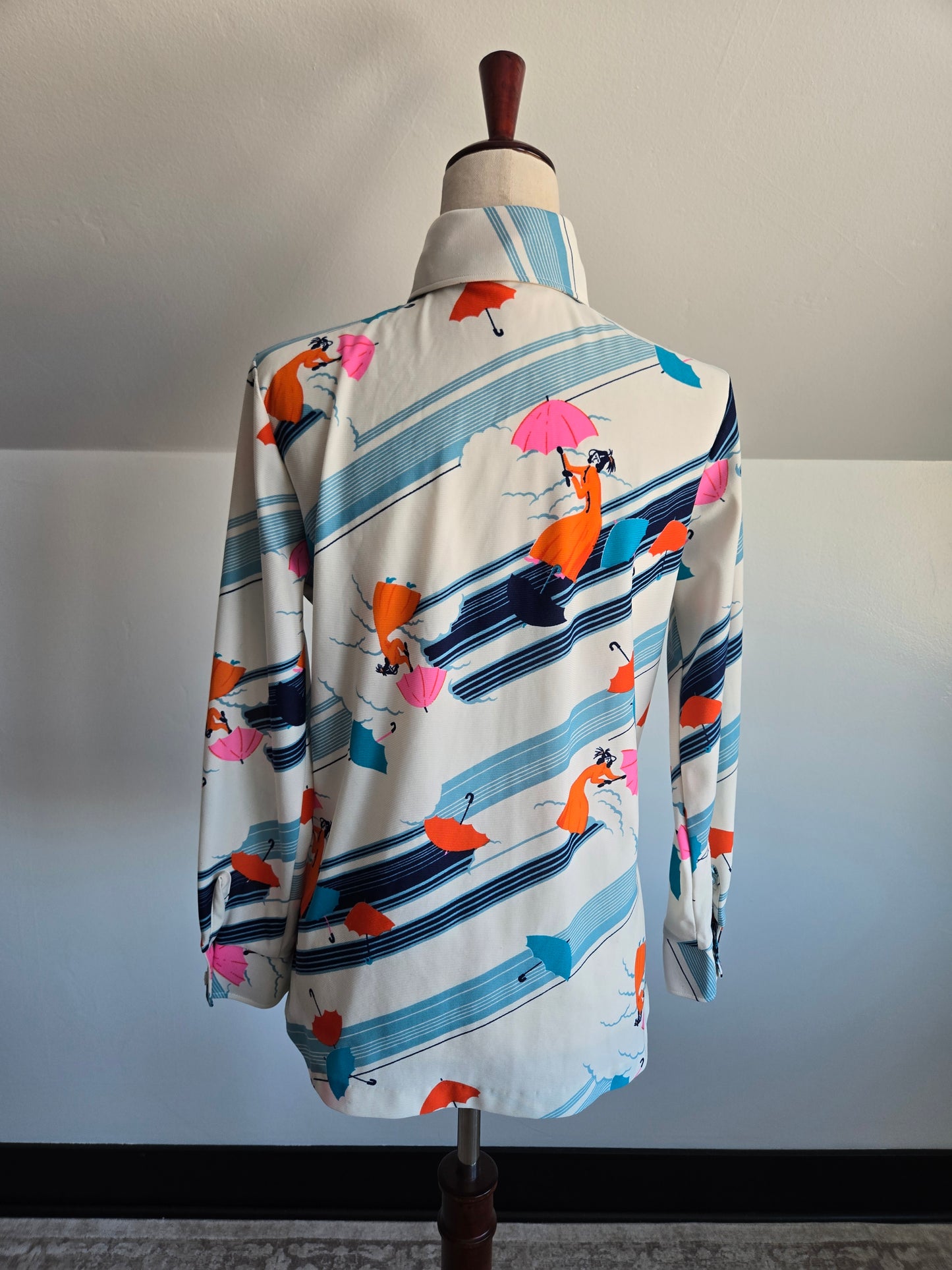 Amy Barr Vintage 70s Novelty Umbrella Lady Shirt - large