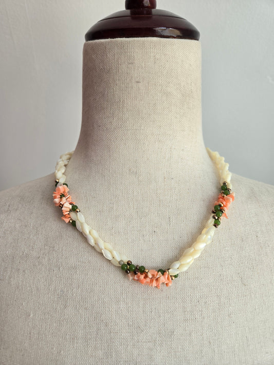 Vintage Mother of Pearl Floral Twisted Necklace