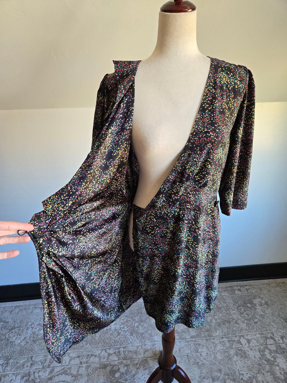 Parker Silk Floral Heart Print Wrap Dress - Medium