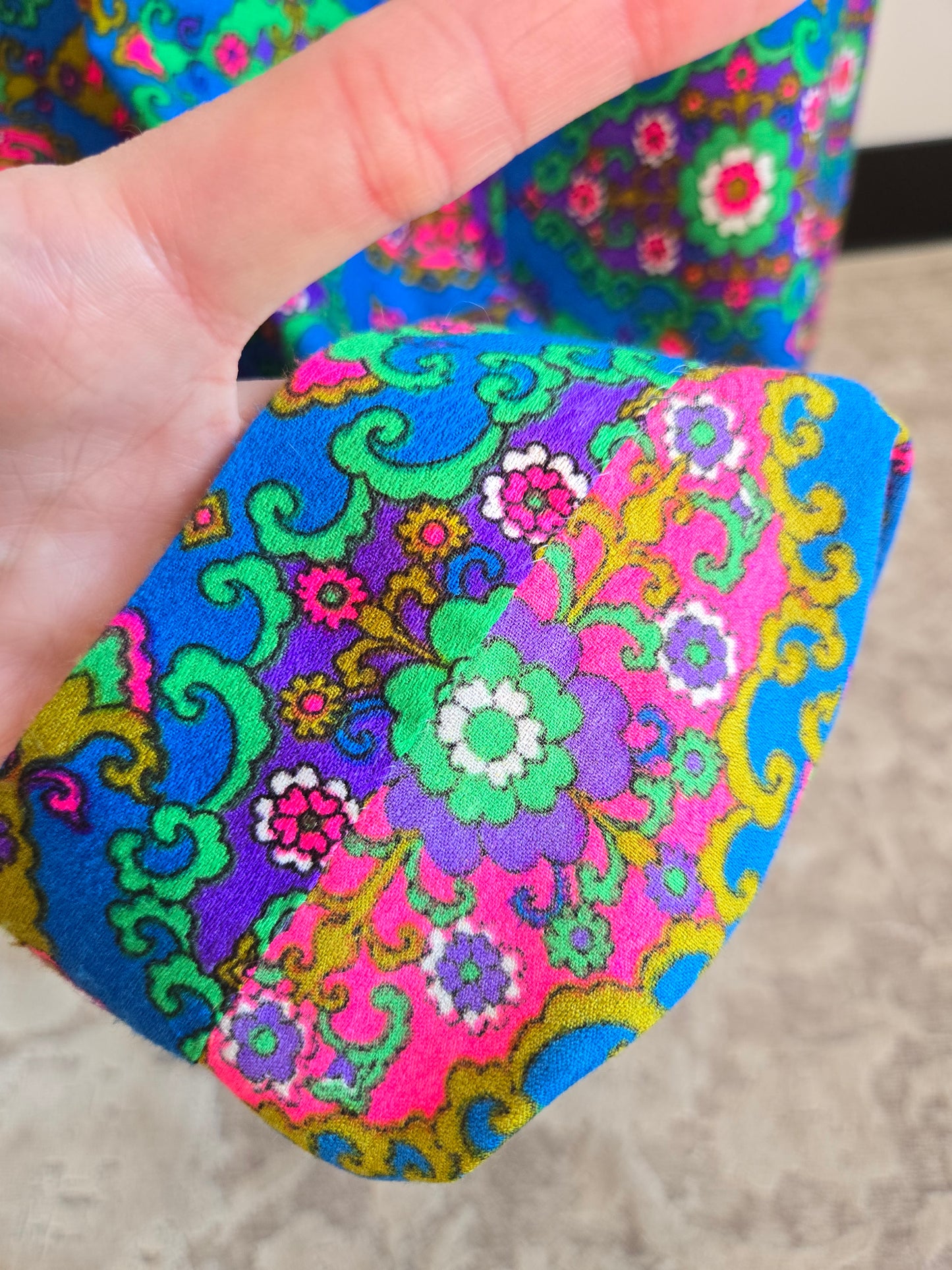 Shop Suey Hawaii Acrylic Barkcloth Dayglo Print Dress - S/M