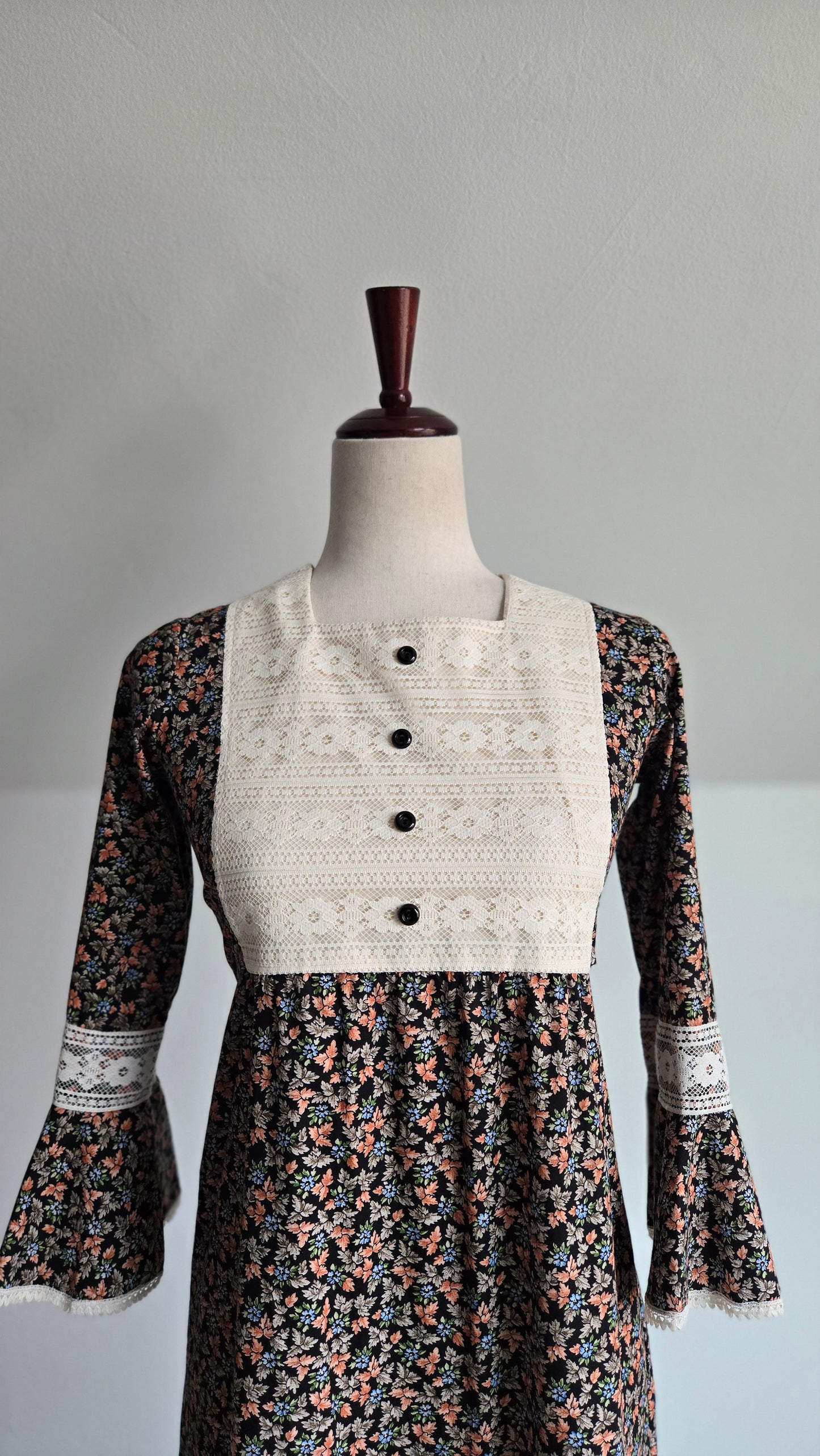 Wendy Bird Vintage 1960s Prairie Dress With Lace Bib - XS/S