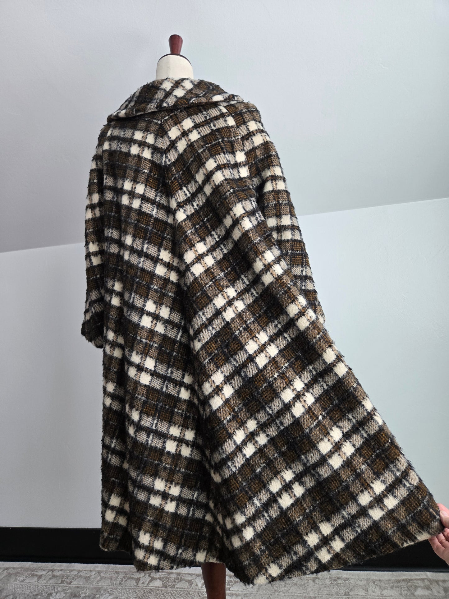 Madison's Columbus 1950s Mohair Plaid Car Coat - XL