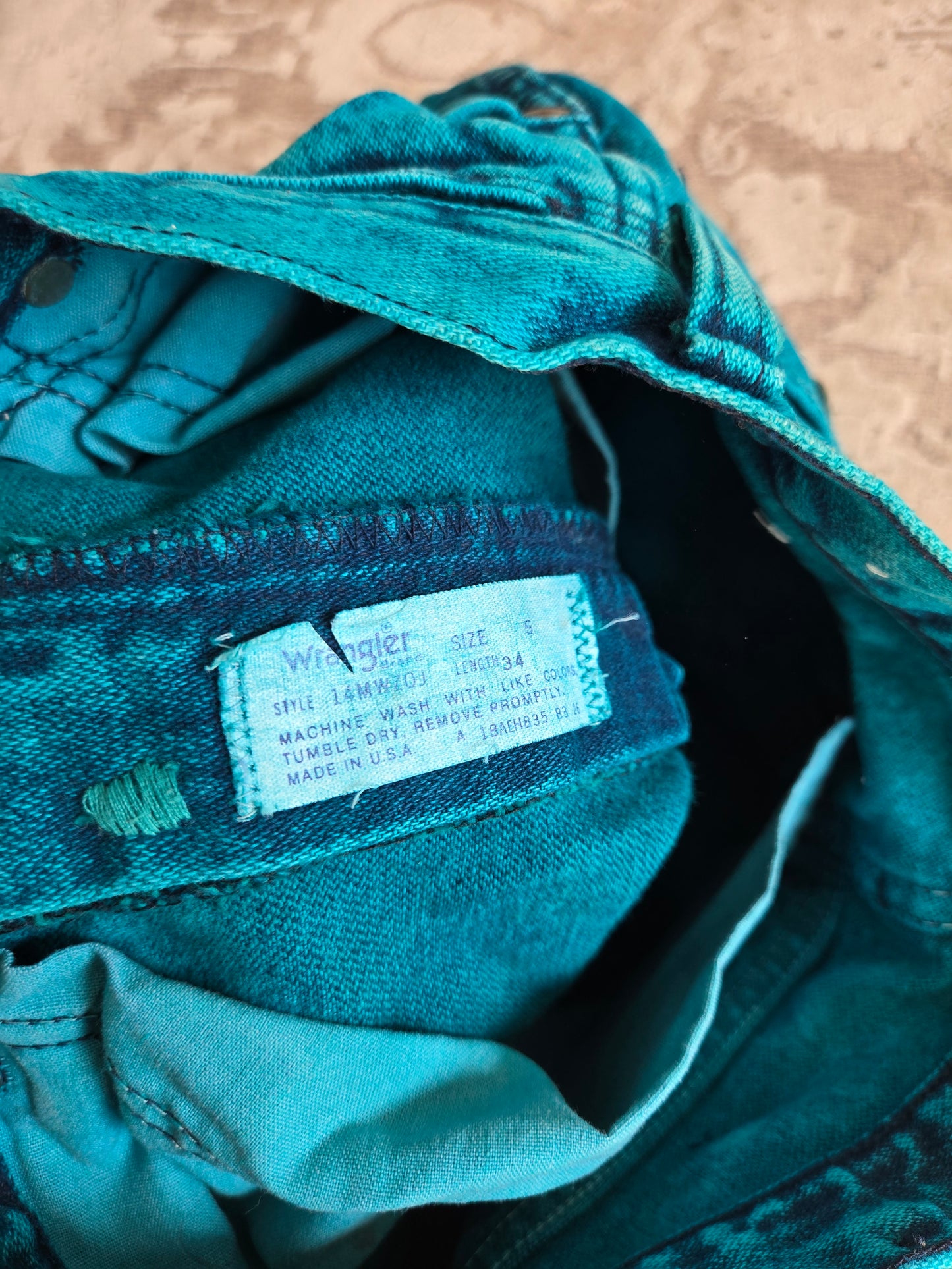 Turquoise Made in USA Vintage Wranglers - W25-26"