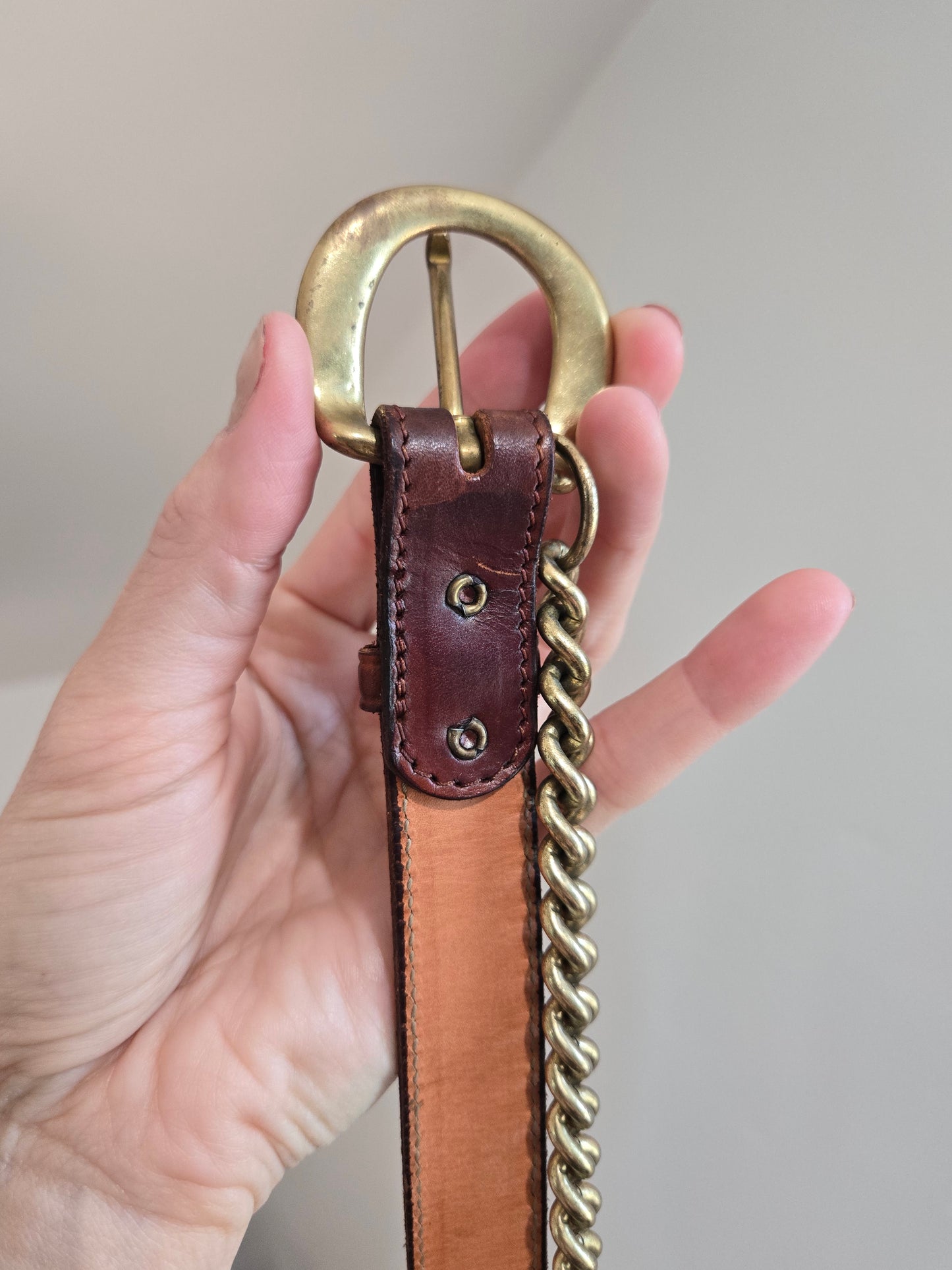 Vintage DKNY Leather Belt with Brass Chain Detail - W25-29"