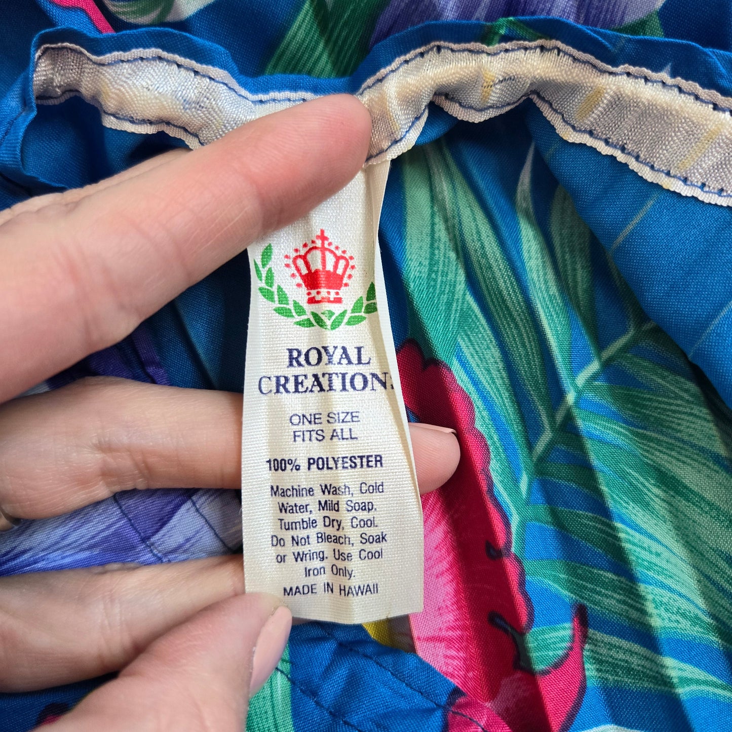 Royal Creations Made in Hawaii Vintage 1970s Pleated Caftan - OS