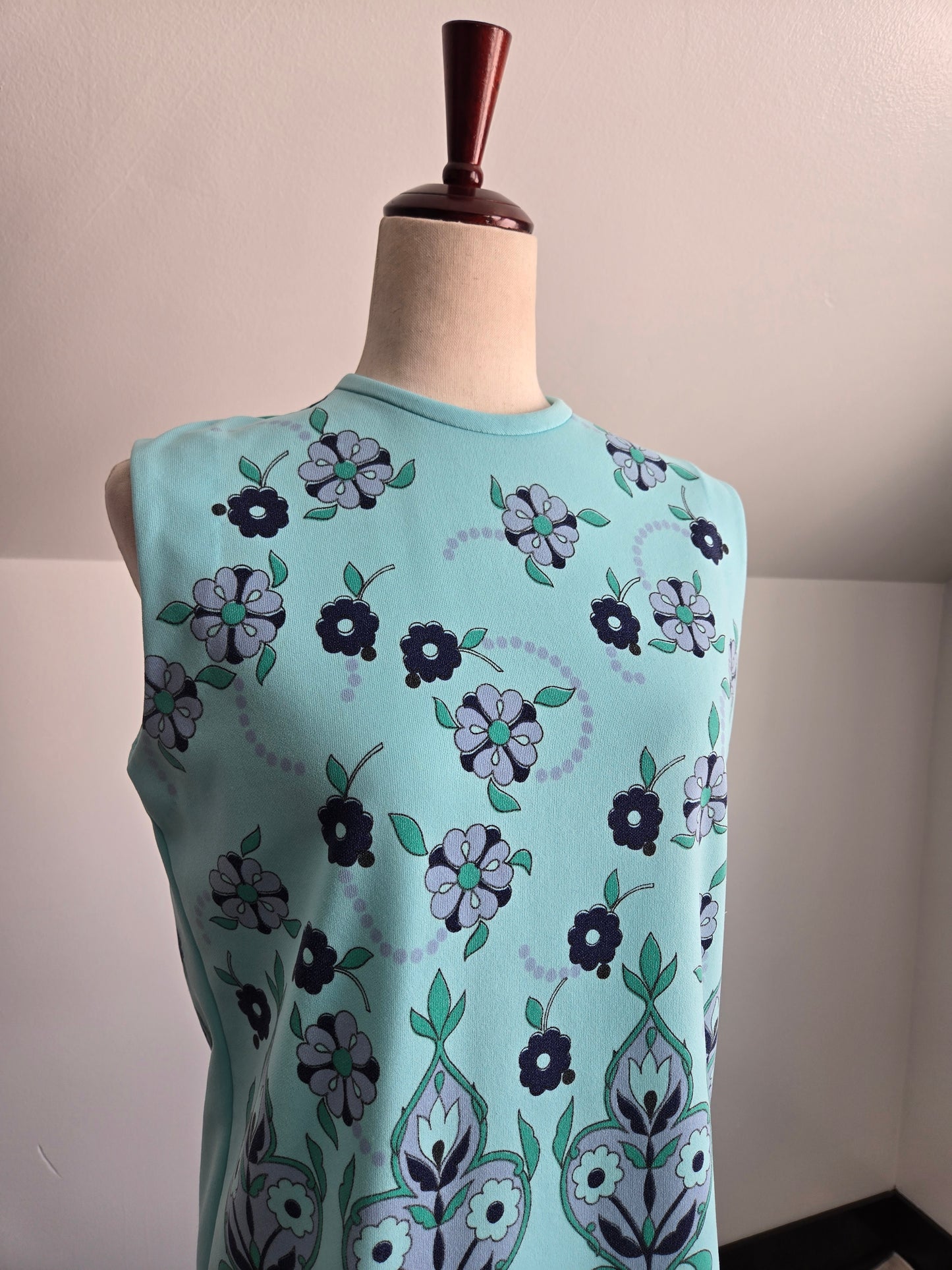 Vintage 1970s Novelty Tank - medium