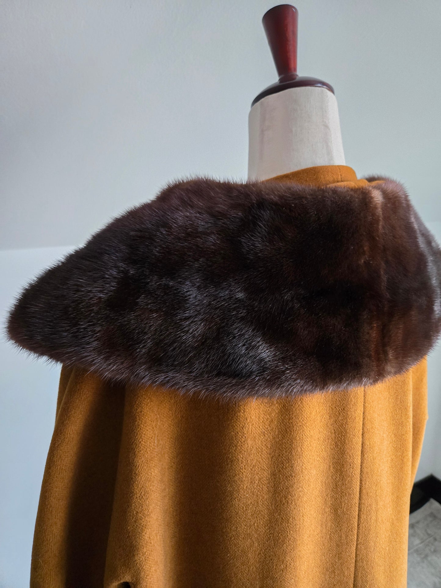 Vintage 1950s Rothmoor Wool Church Coat with Mink Fur Collar - XL/2XL