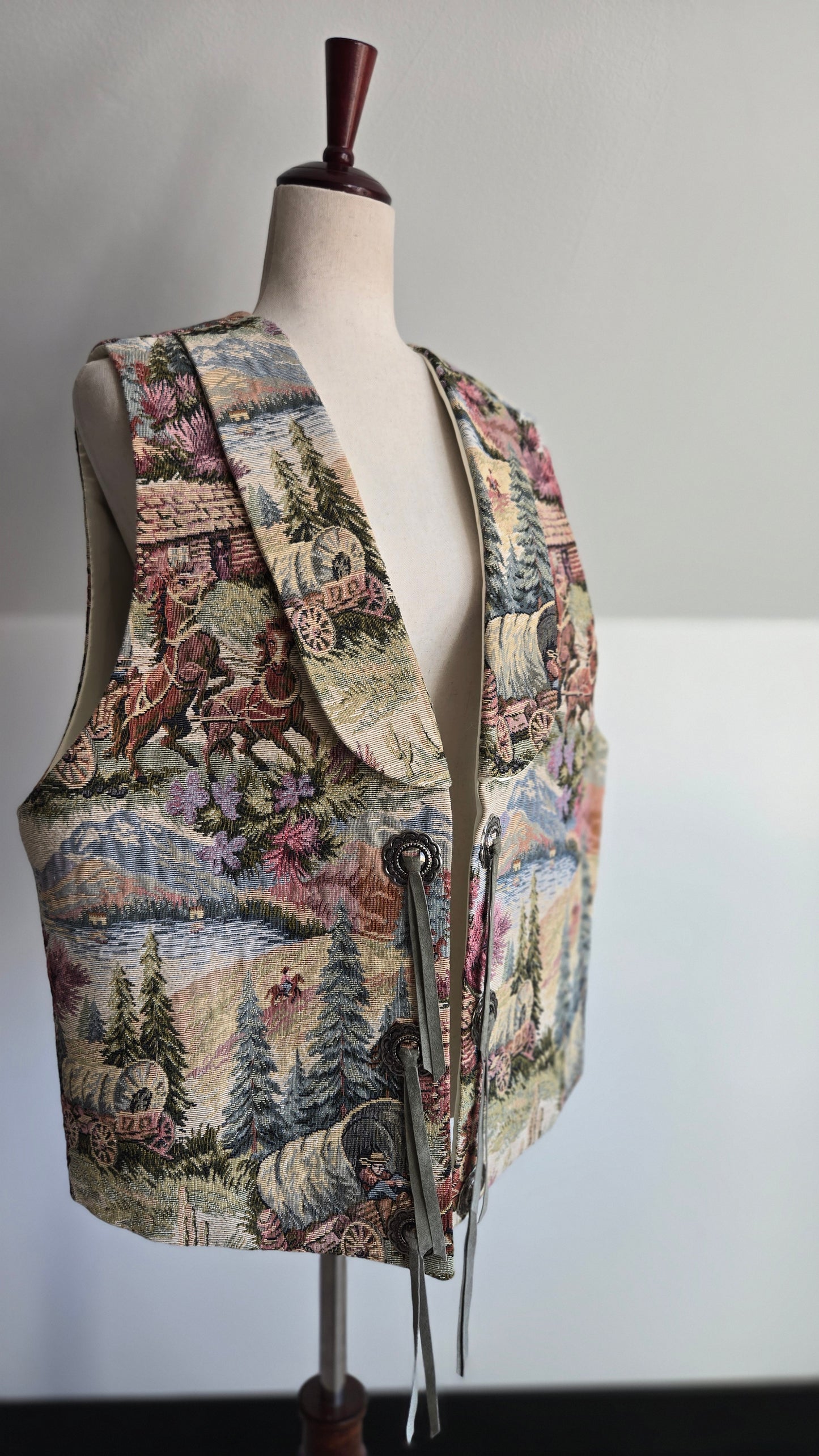 Dion Western Tapestry Vest - XL/2XL