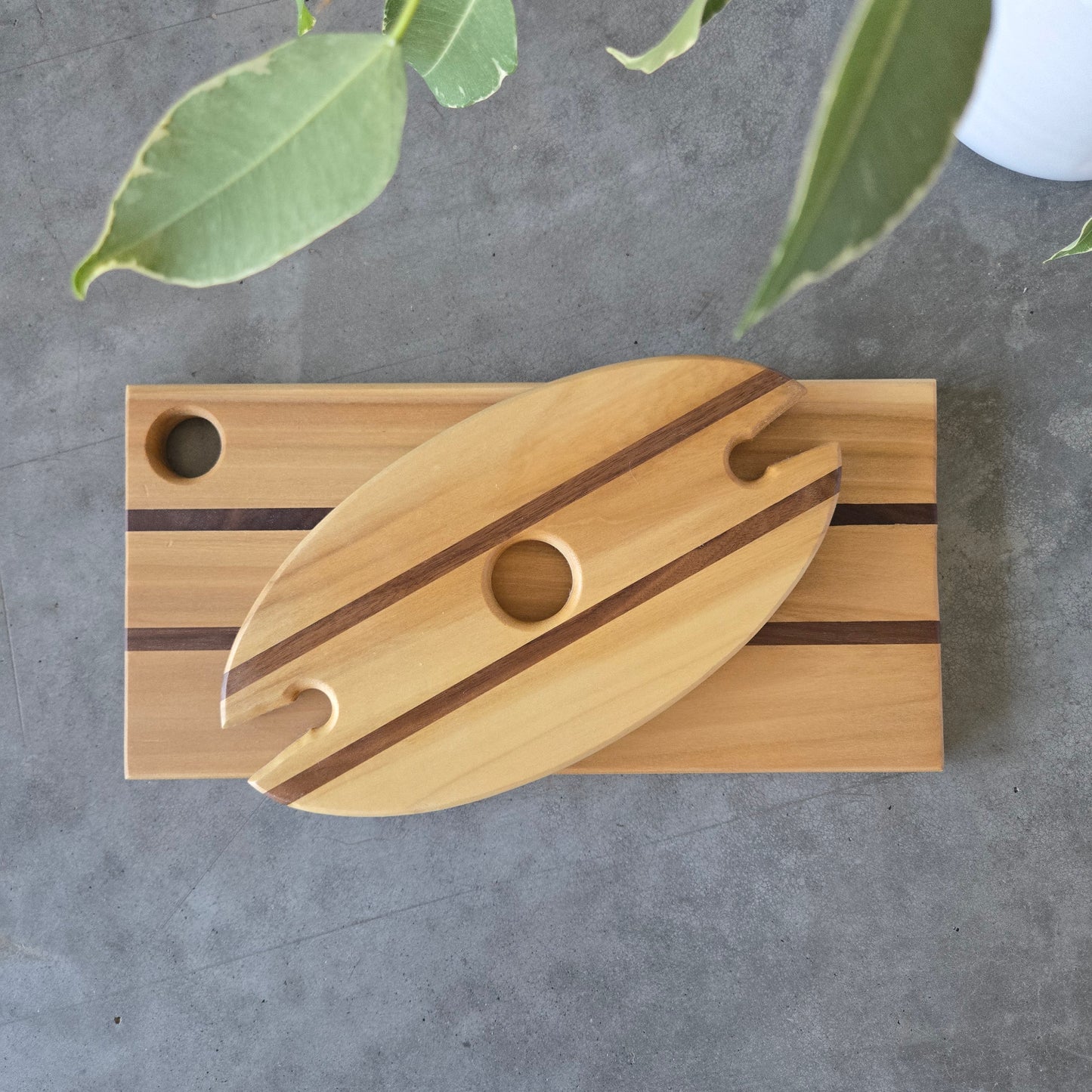 Wine Caddy and Cutting Board 4