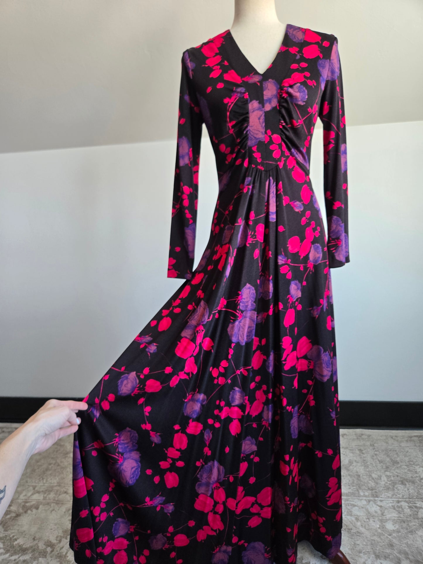 Vintage 70s Novelty Floral Print Maxi Dress - S/M/L