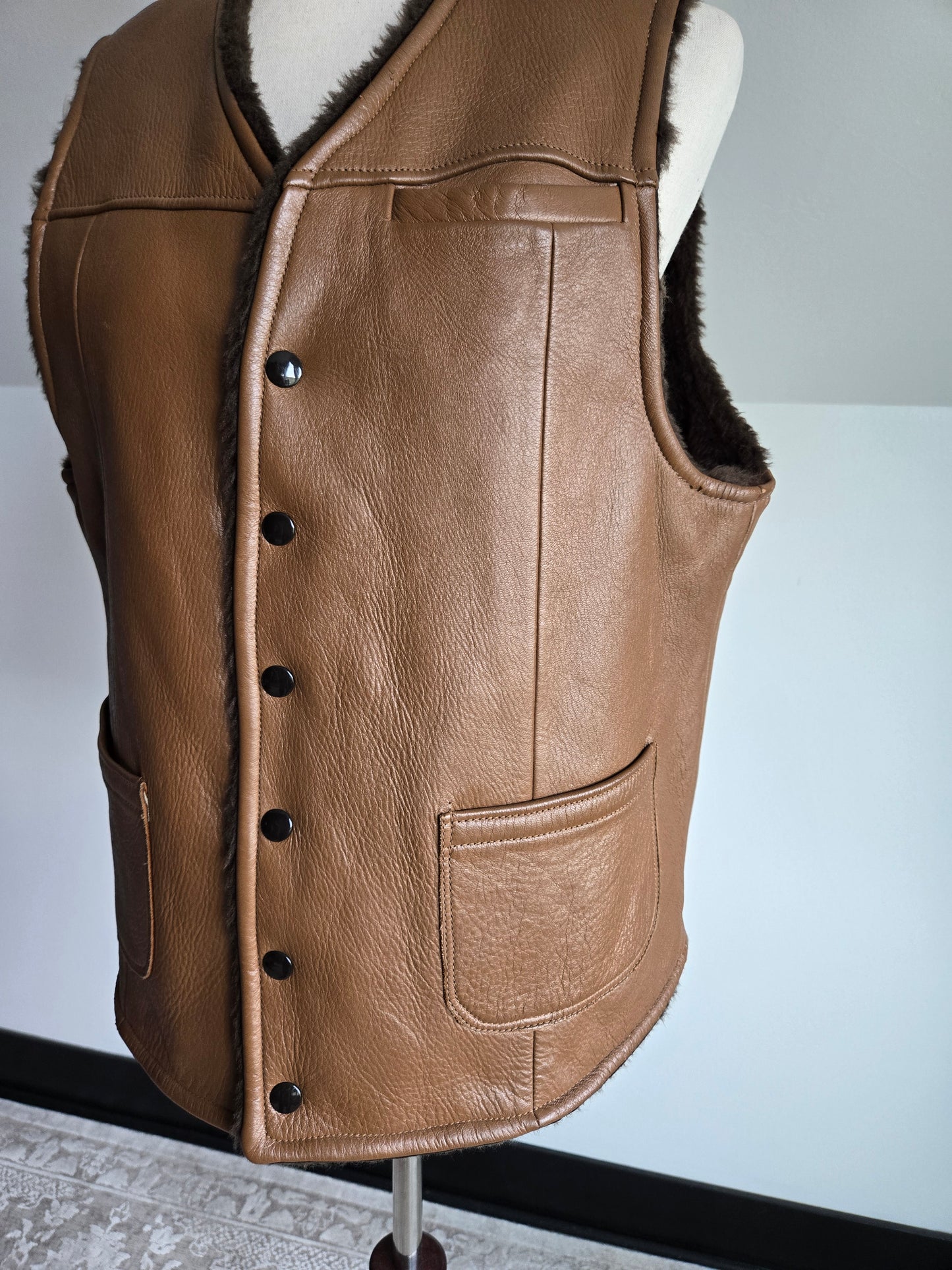 Vintage 1960s Deerskin Leather Shearling Lined Vest - M/L