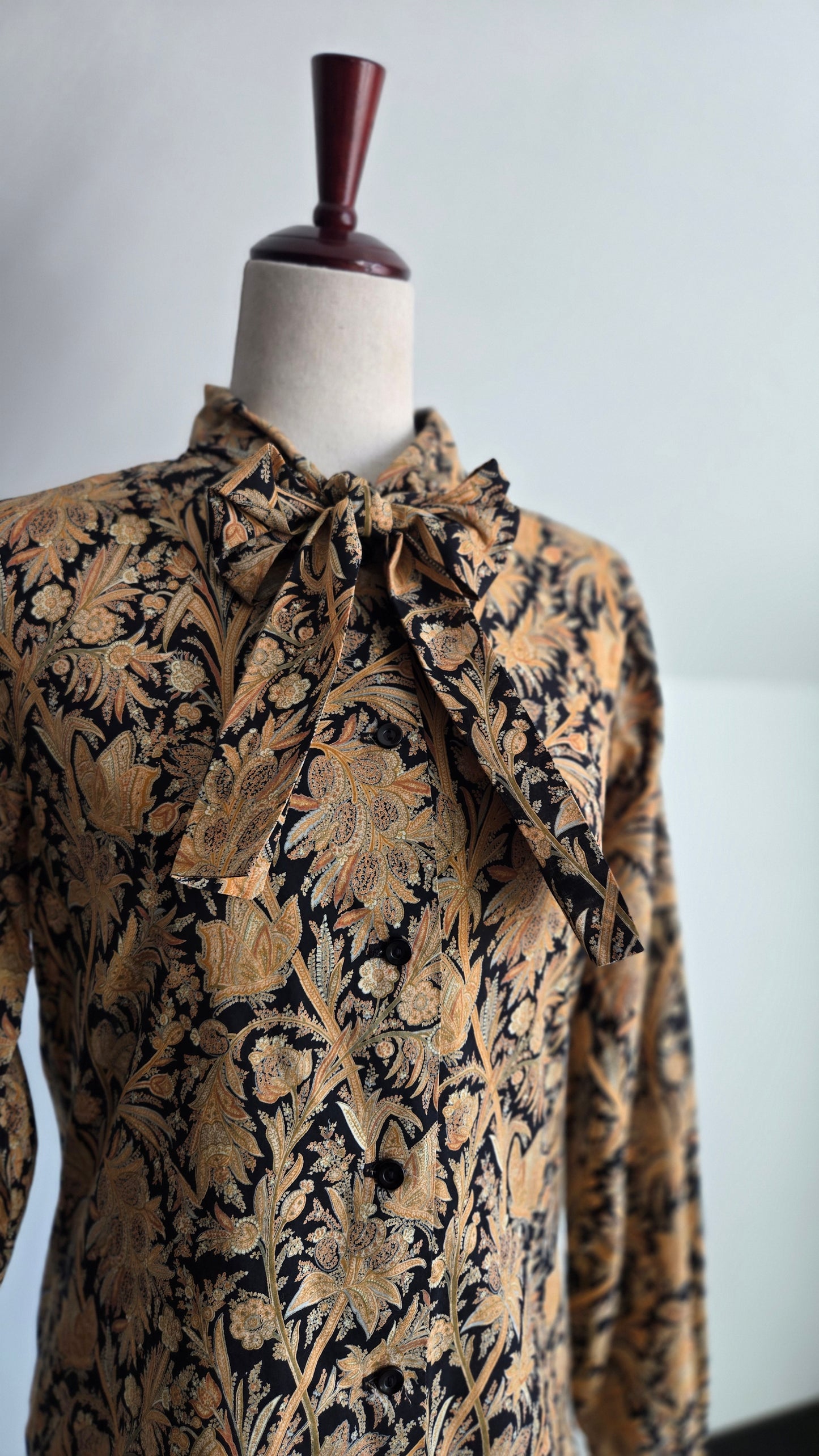 Vintage ERNST Strauss Cotton Tie Front Top - medium