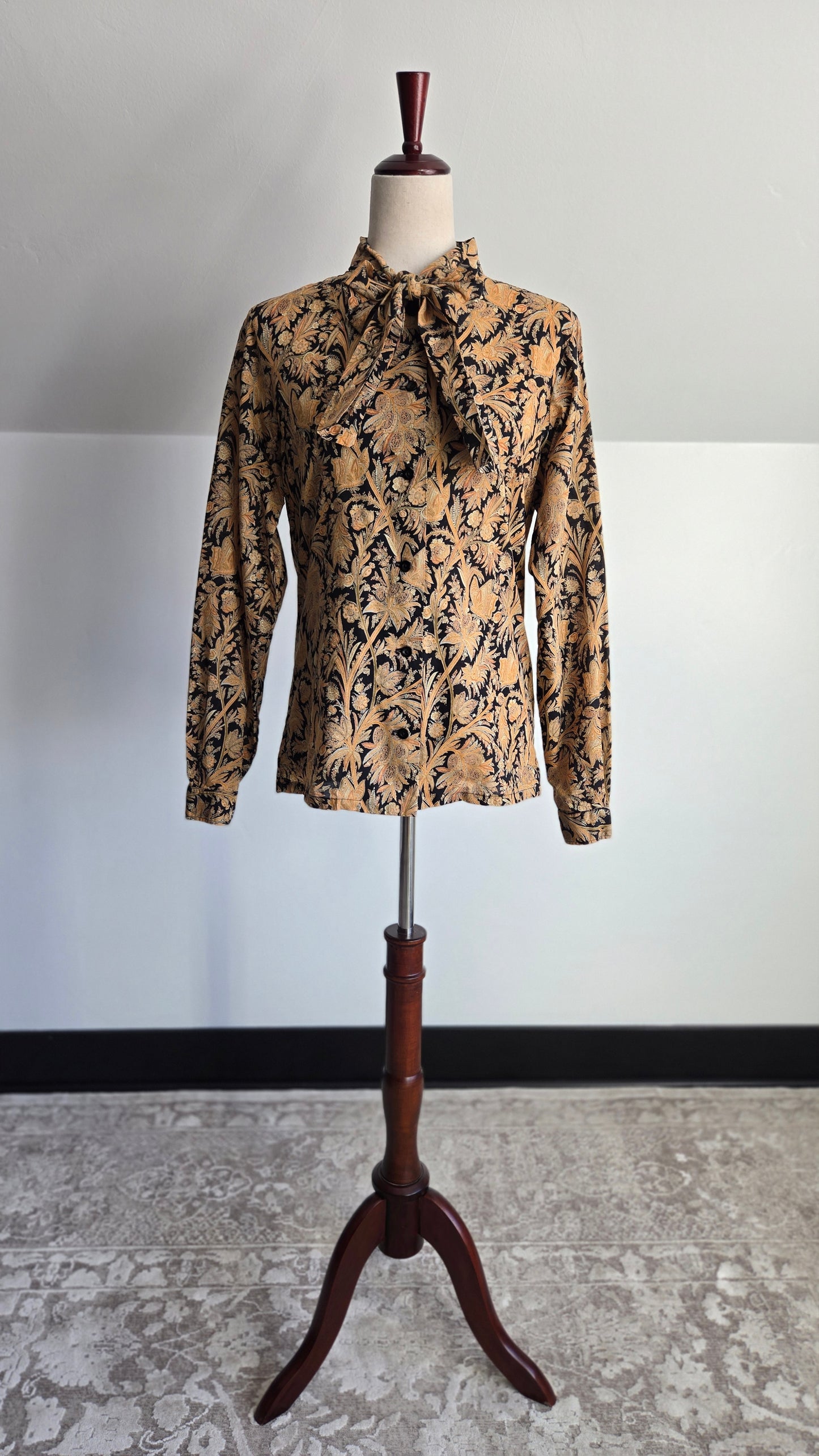 Vintage ERNST Strauss Cotton Tie Front Top - medium